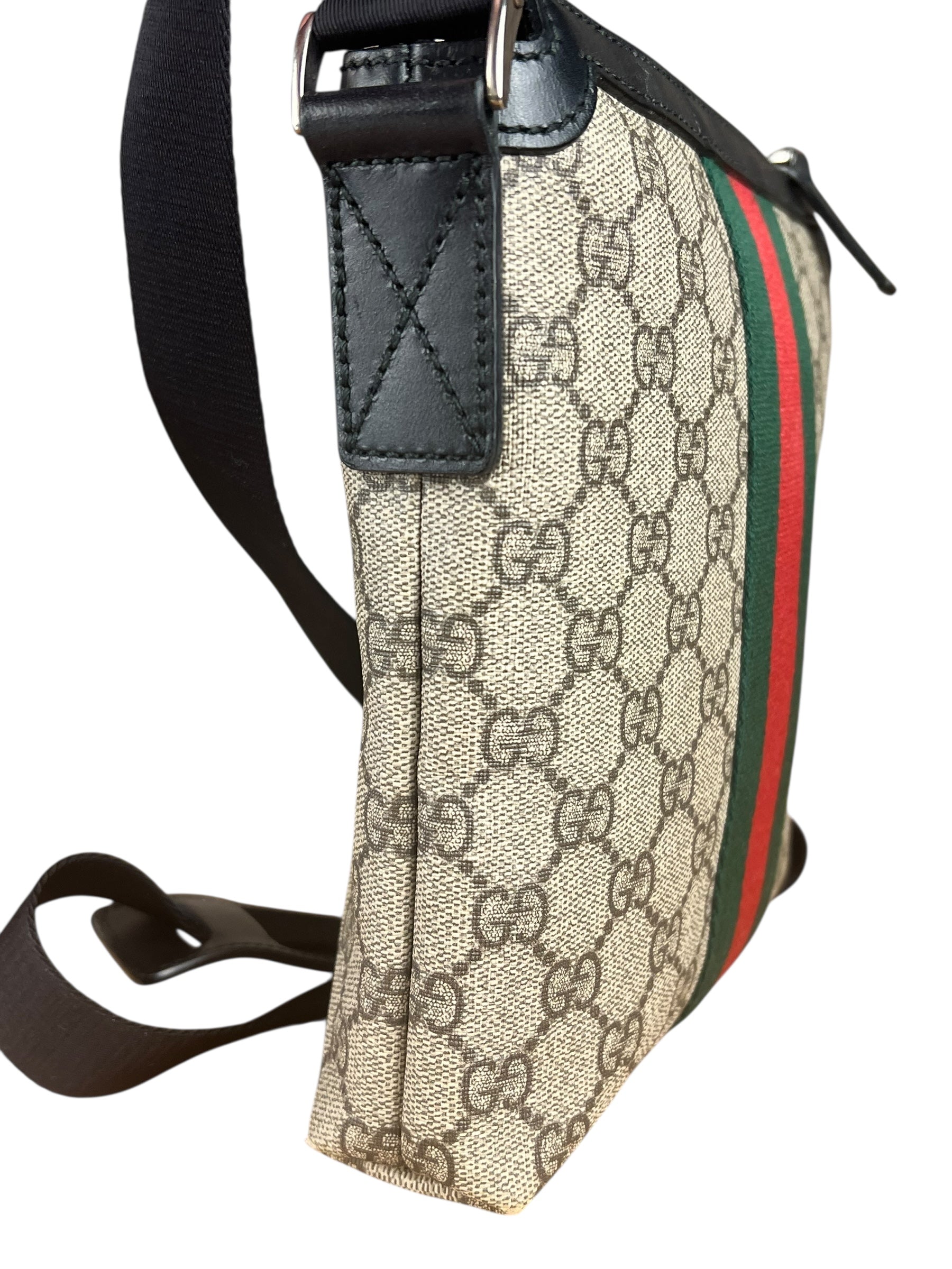 Gucci GG Supreme Monogram Messenger Bag