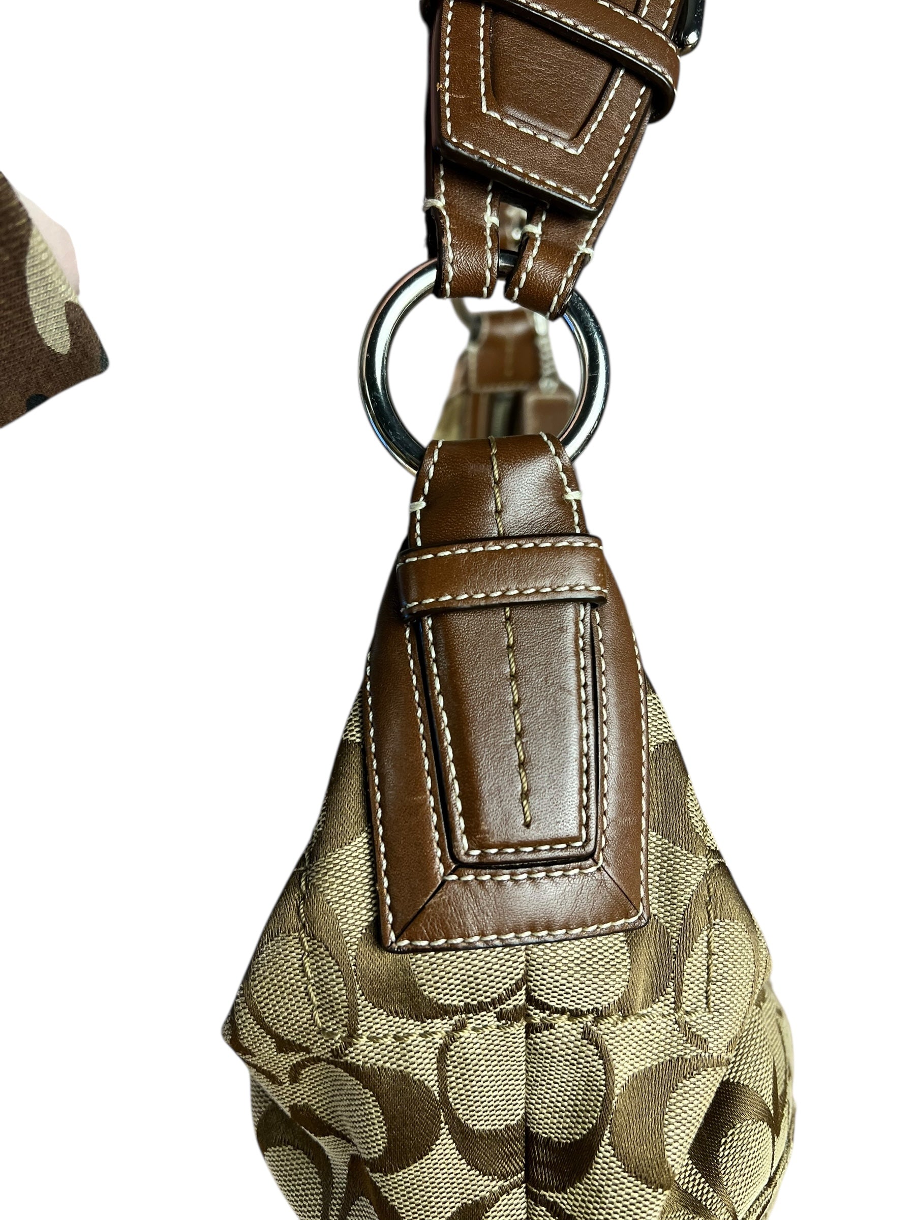 Coach Hobo Crescent Shoulder Bag