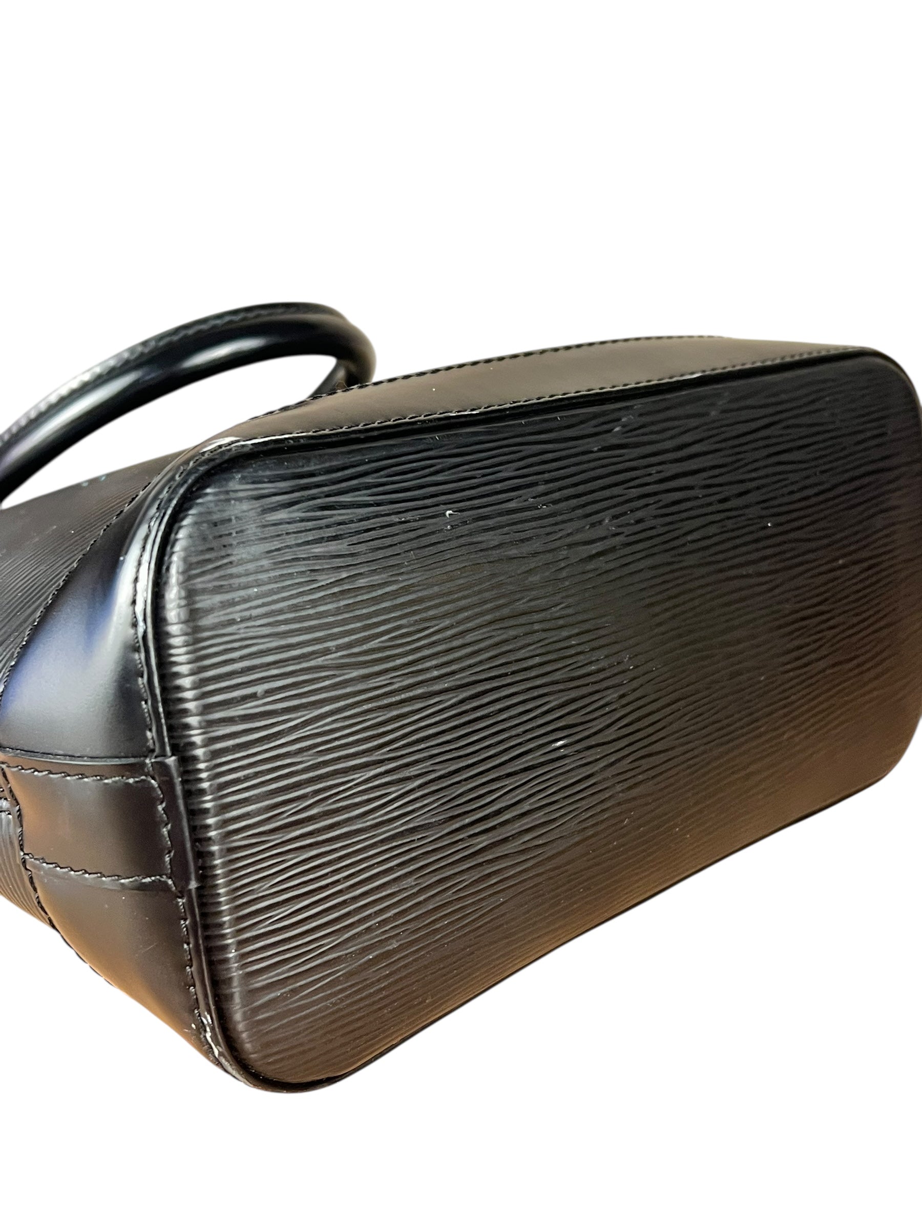 Louis Vuittonn Black Epi Lockit Handbag