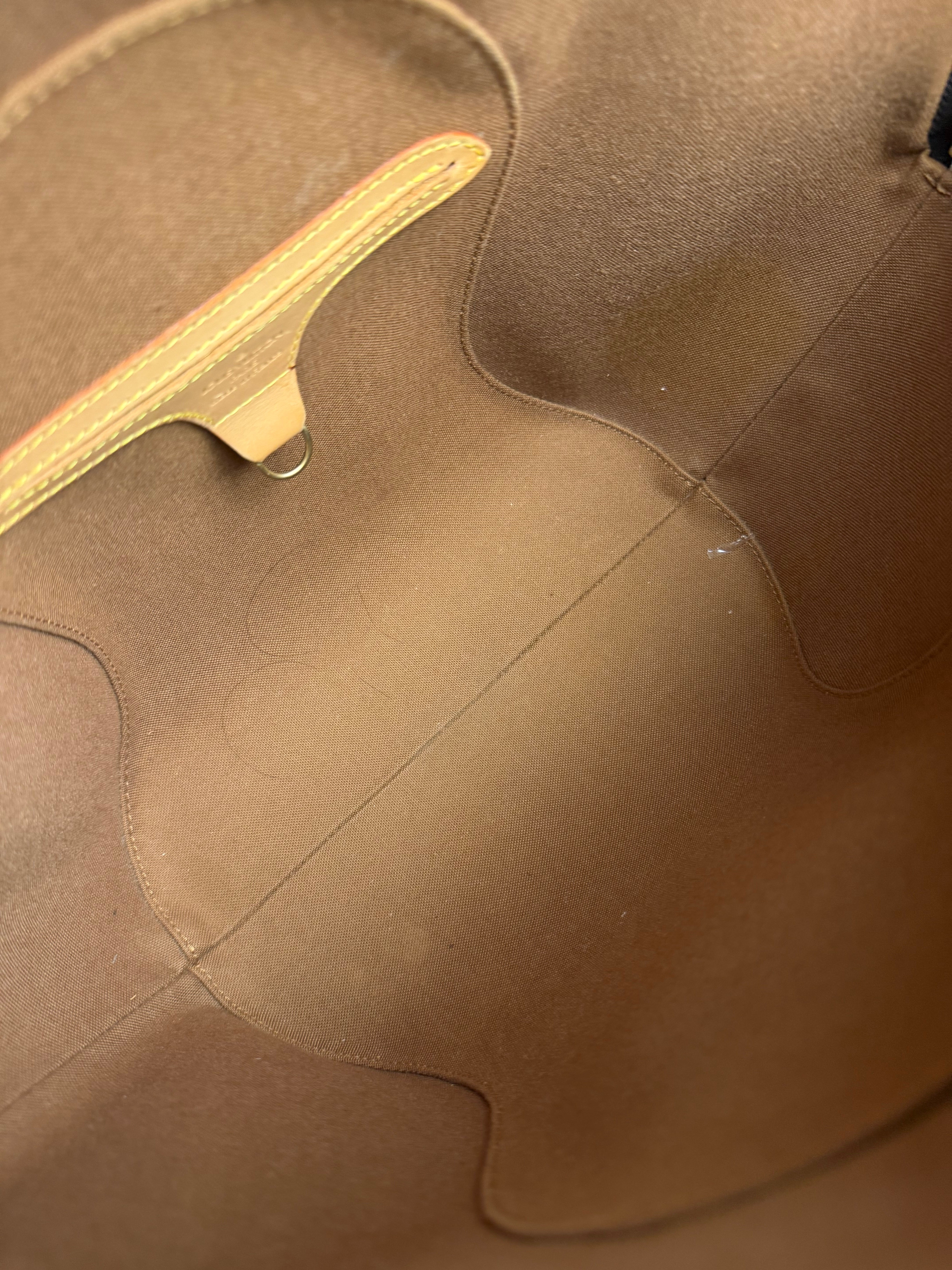 Louis Vuitton Monogram Elipse Handbag