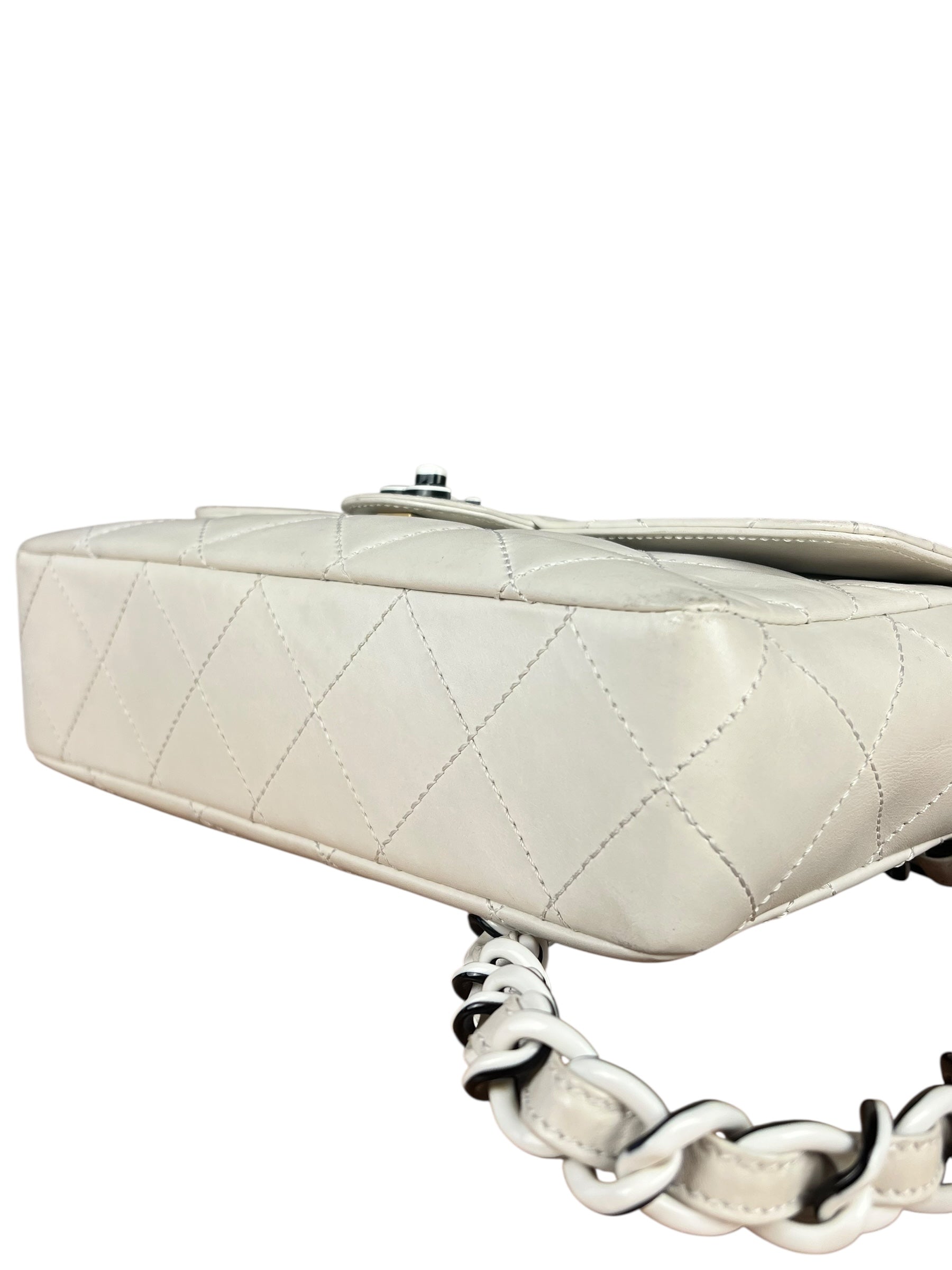 Chanel Classique White Quilted Leather Flap Bag 2001