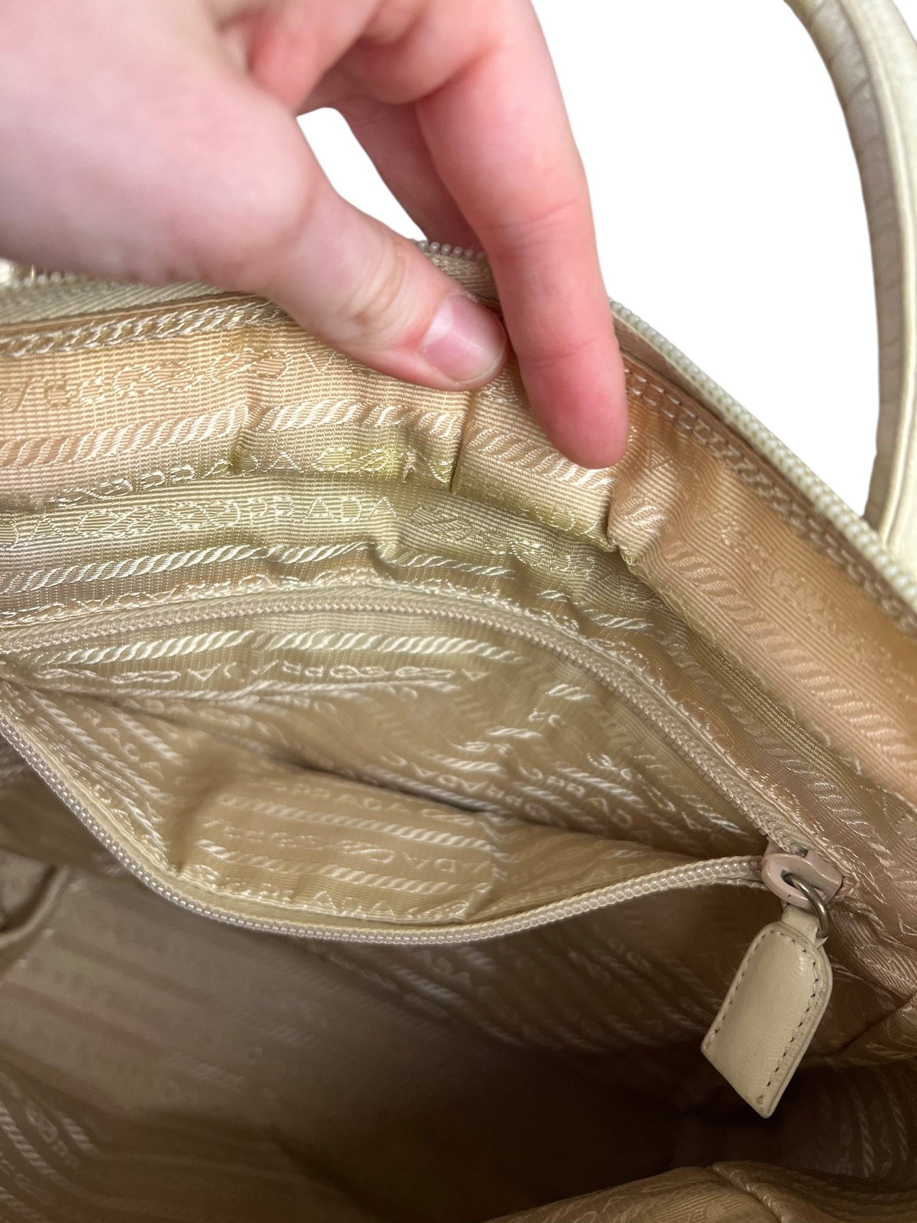 Prada Leather Tote Bag Beige/Ivory