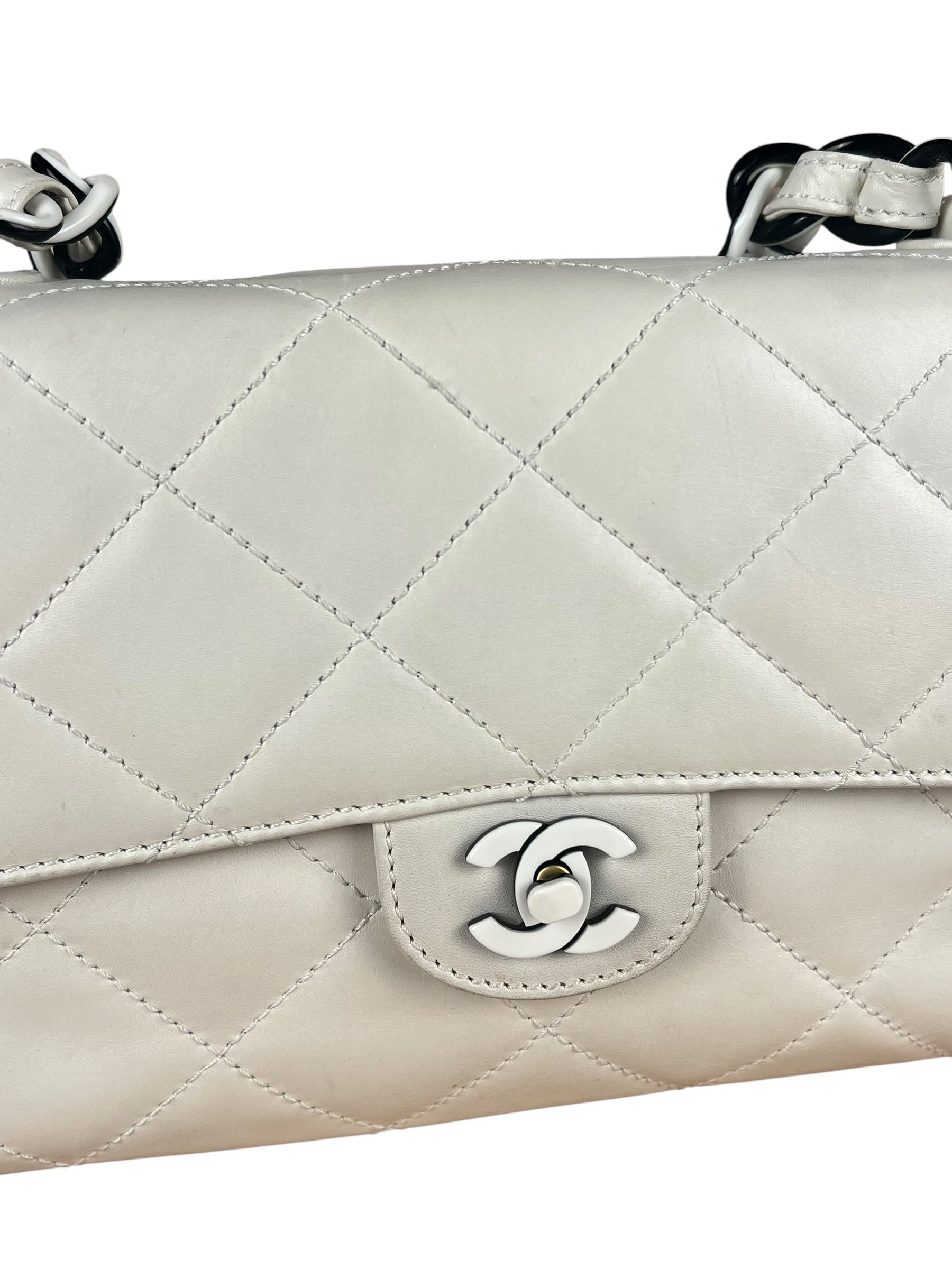 Chanel Classique White Quilted Leather Flap Bag 2001