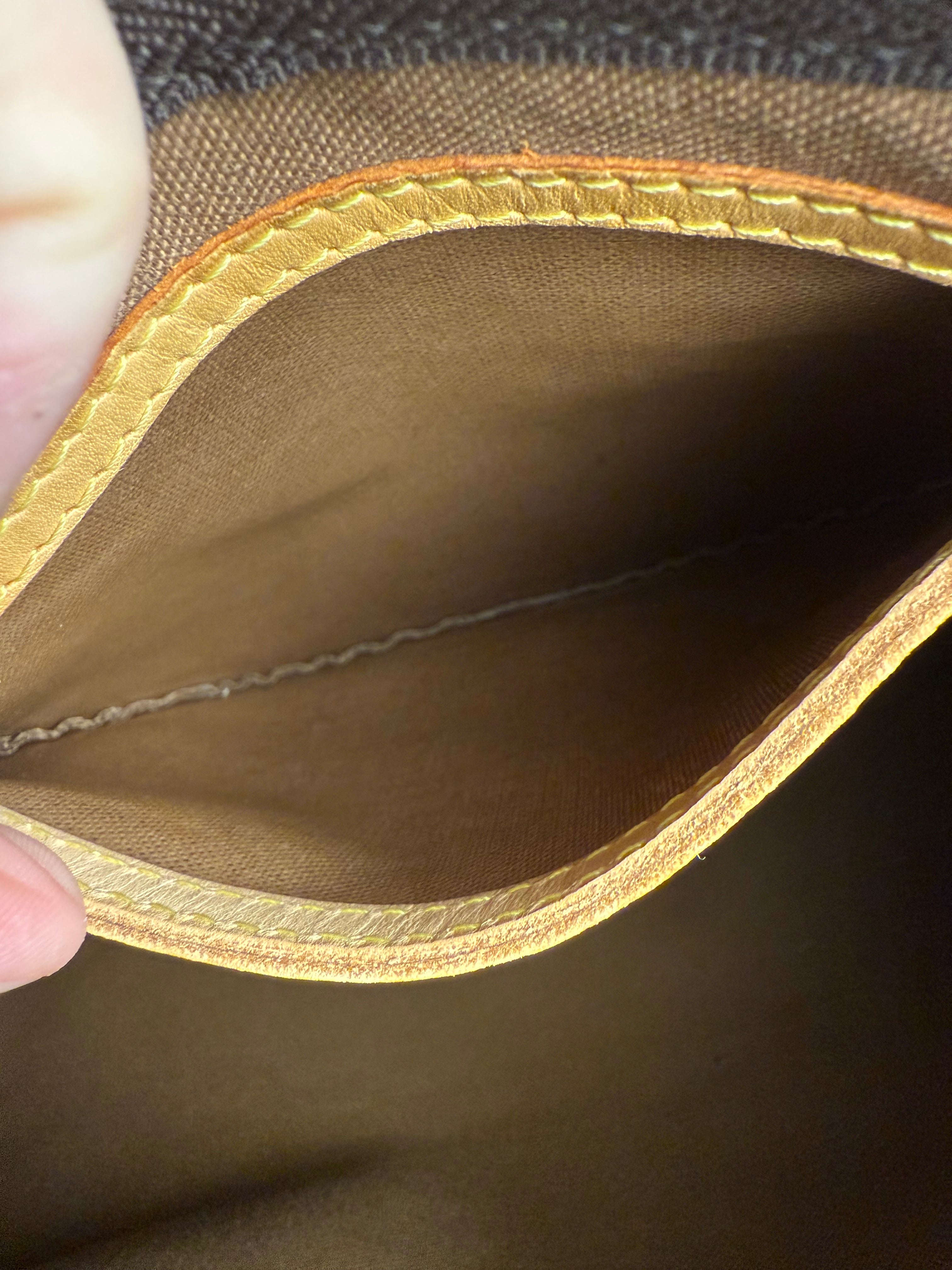 Louis Vuitton Monogram Speedy 30