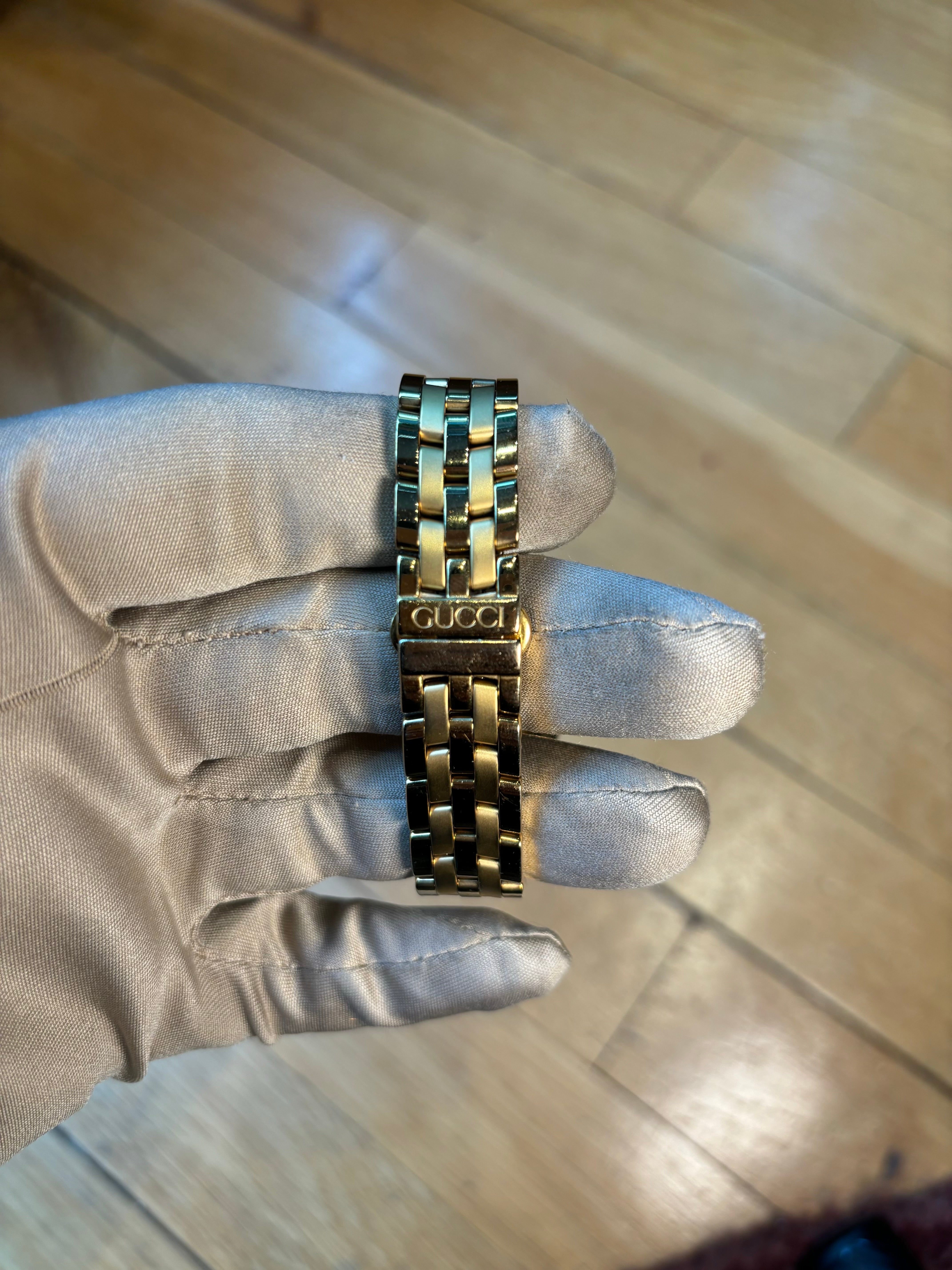 Gucci Gold Plated Link Black Dial