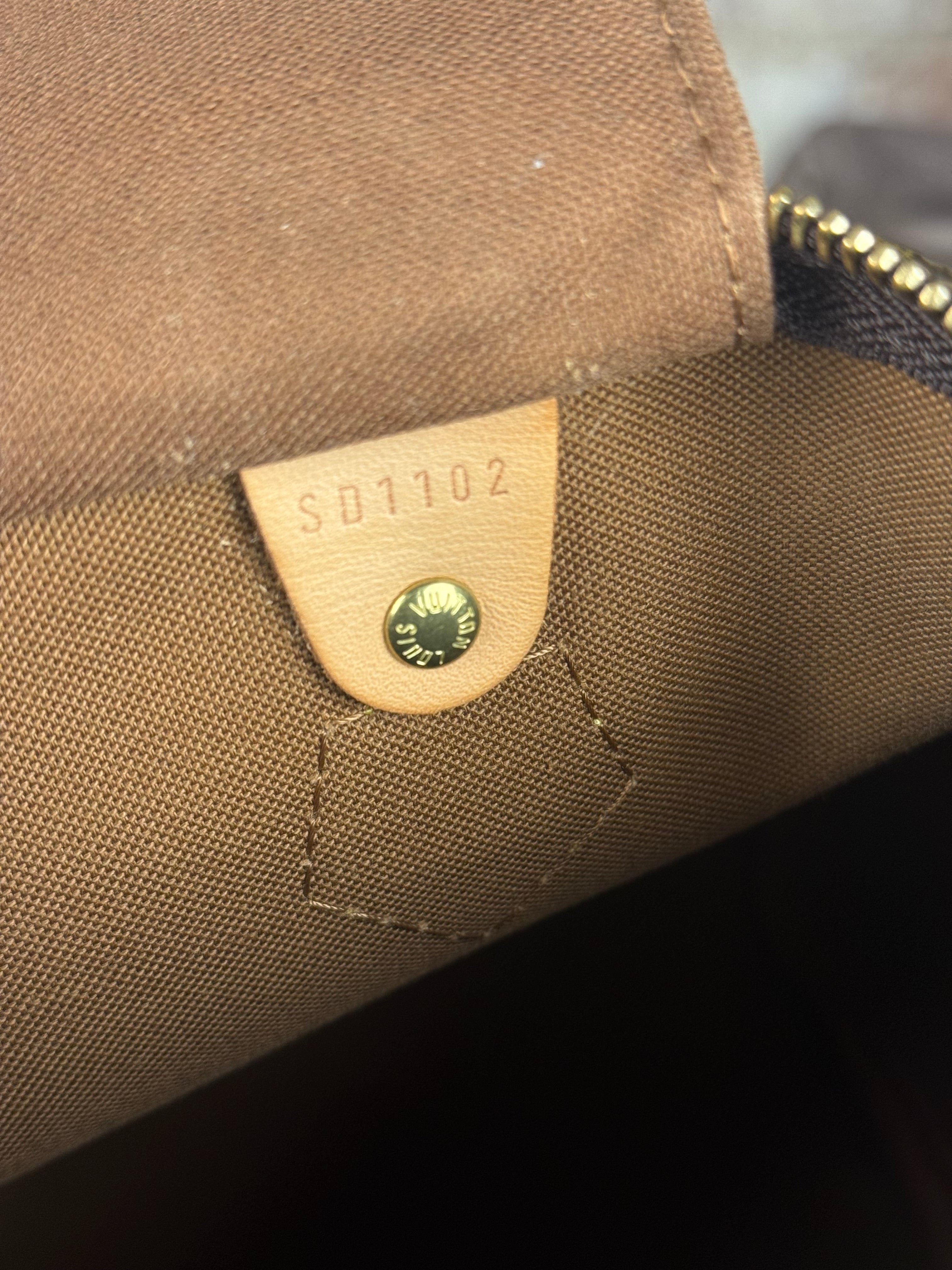 Louis Vuitton Monogram Speedy 30
