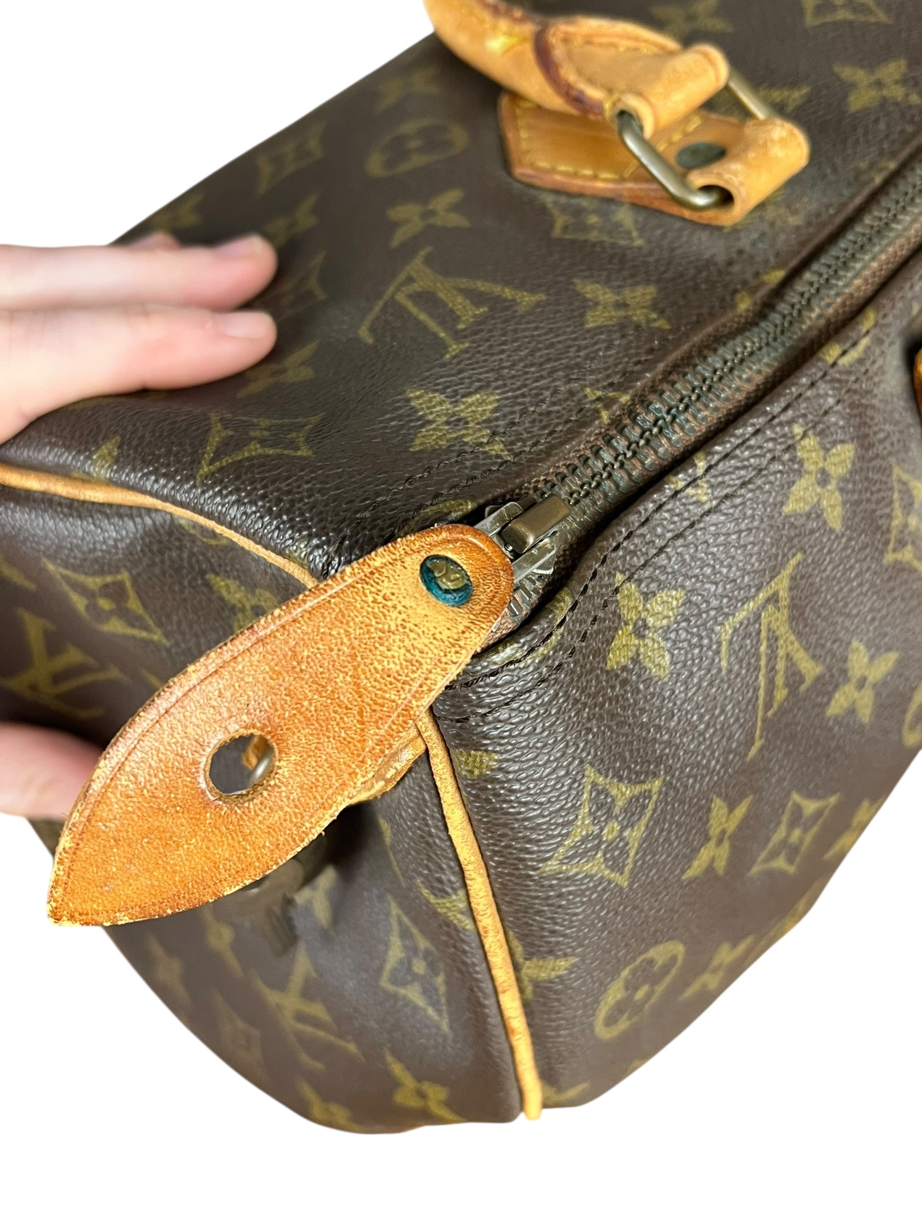 Louis Vuitton Vintage Monogram Speedy 35