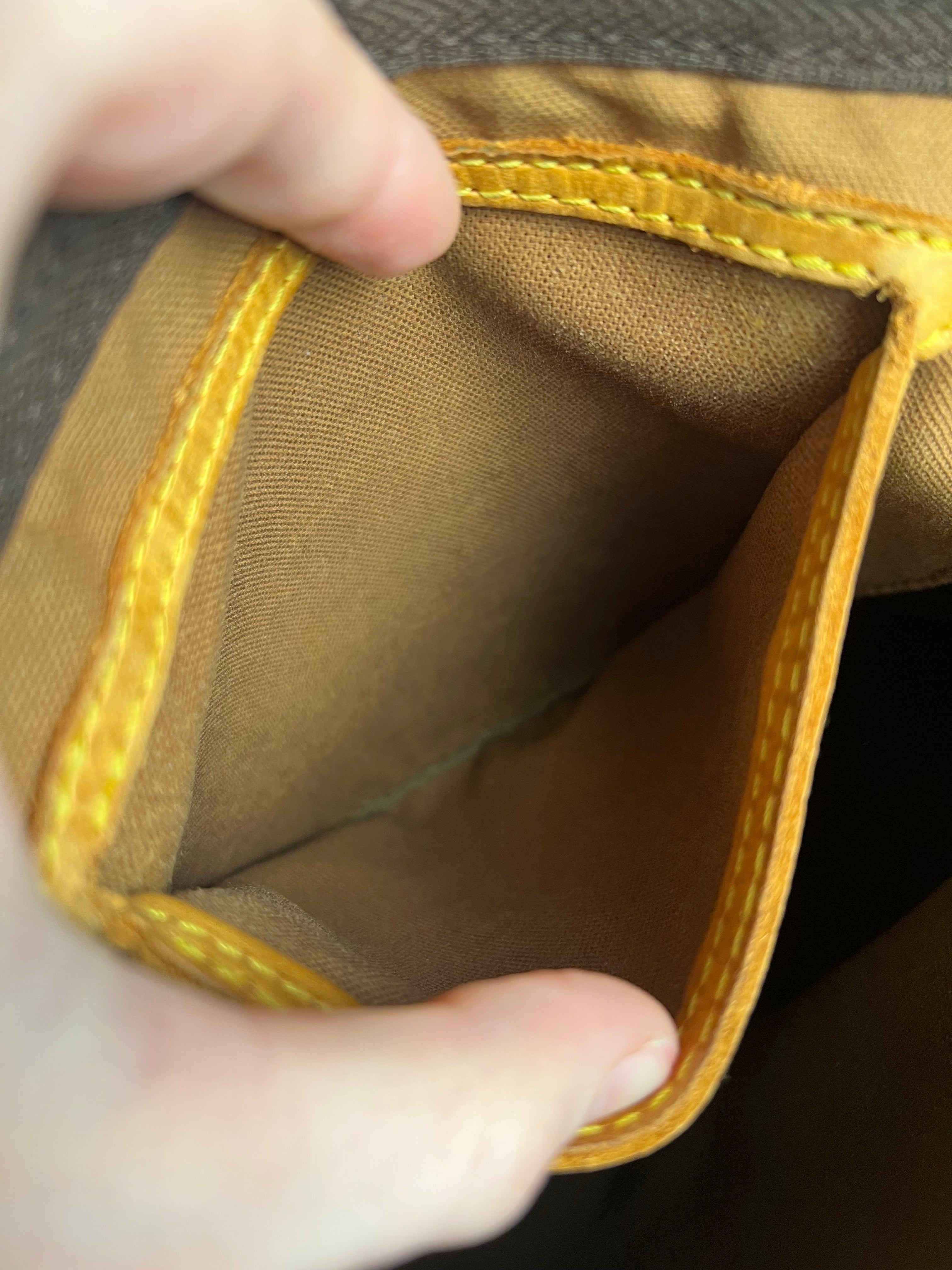 Louis Vuitton Monogram Speedy 30