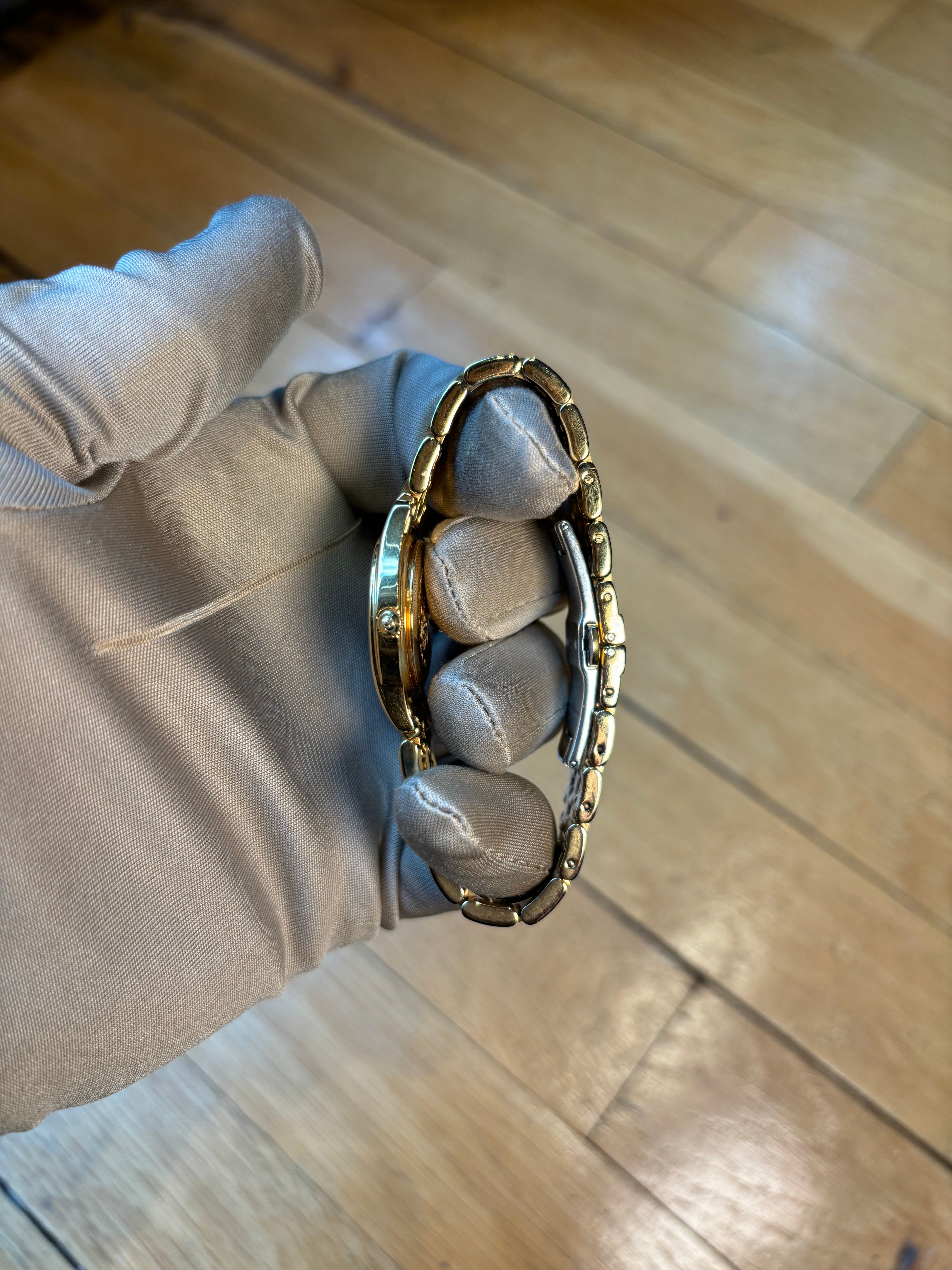 Gucci Gold Plated Link Black Dial
