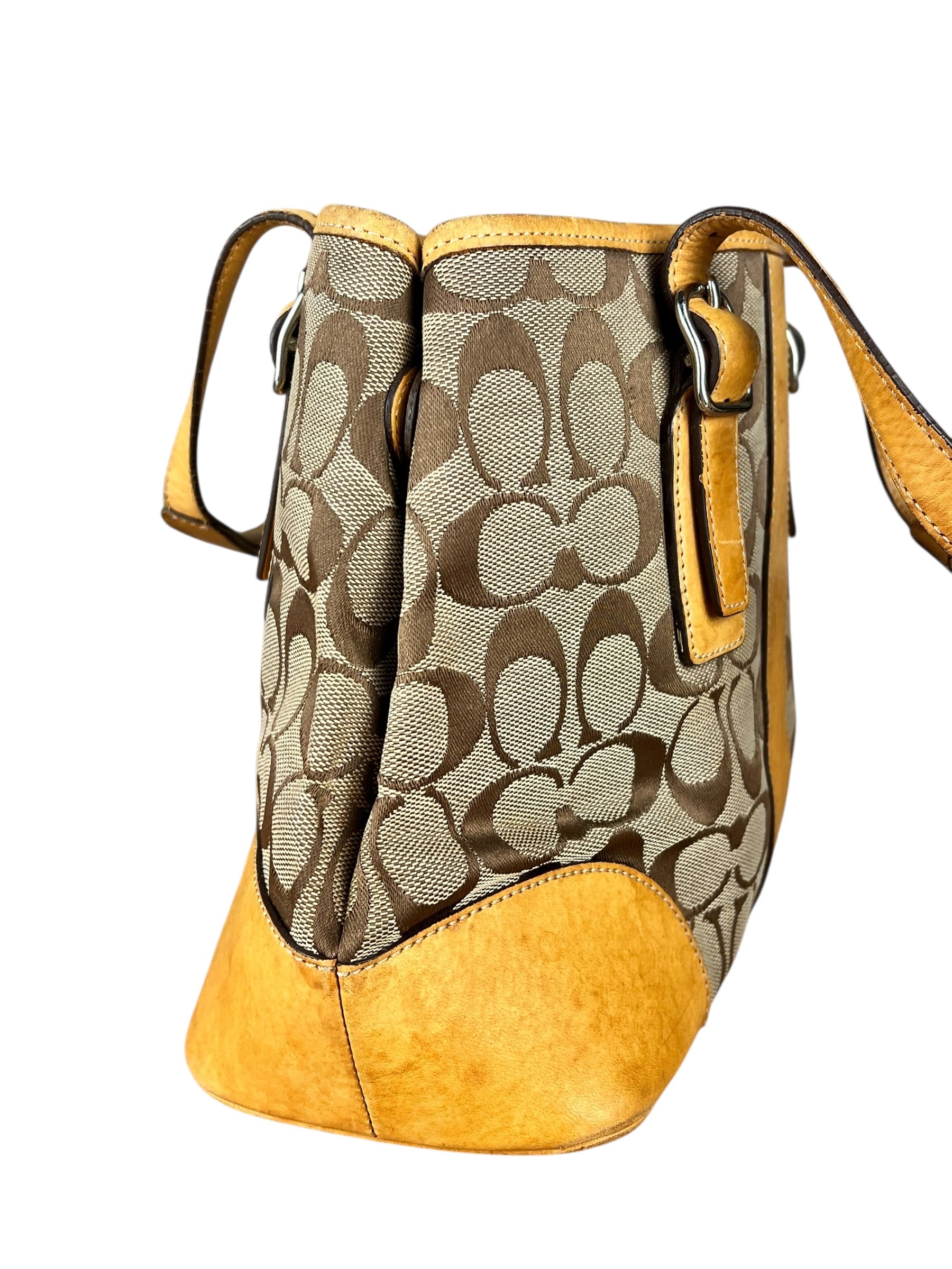 Coach Vintage Signature C Maxi Handbag