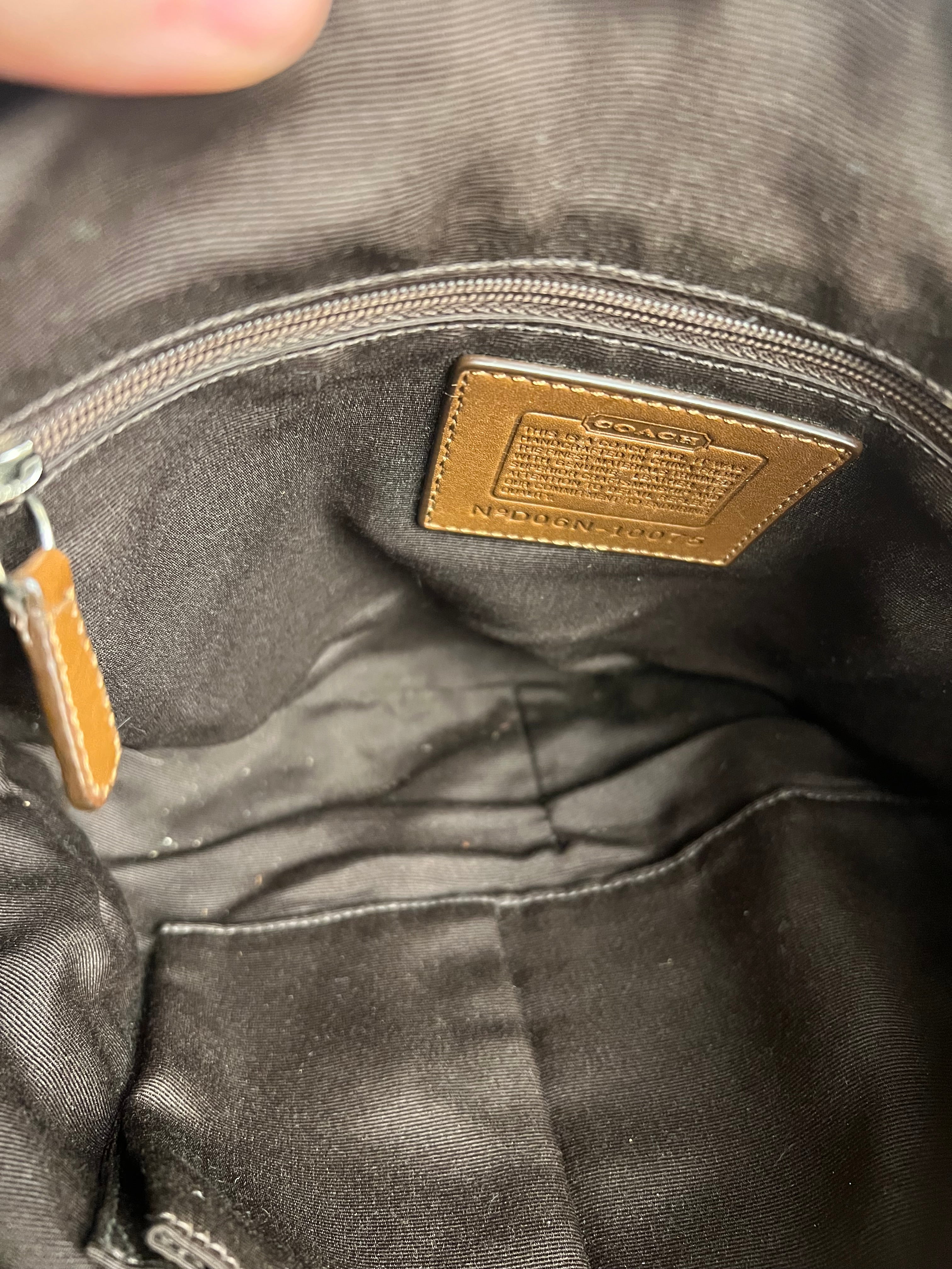 Coach Hobo Crescent Shoulder Bag