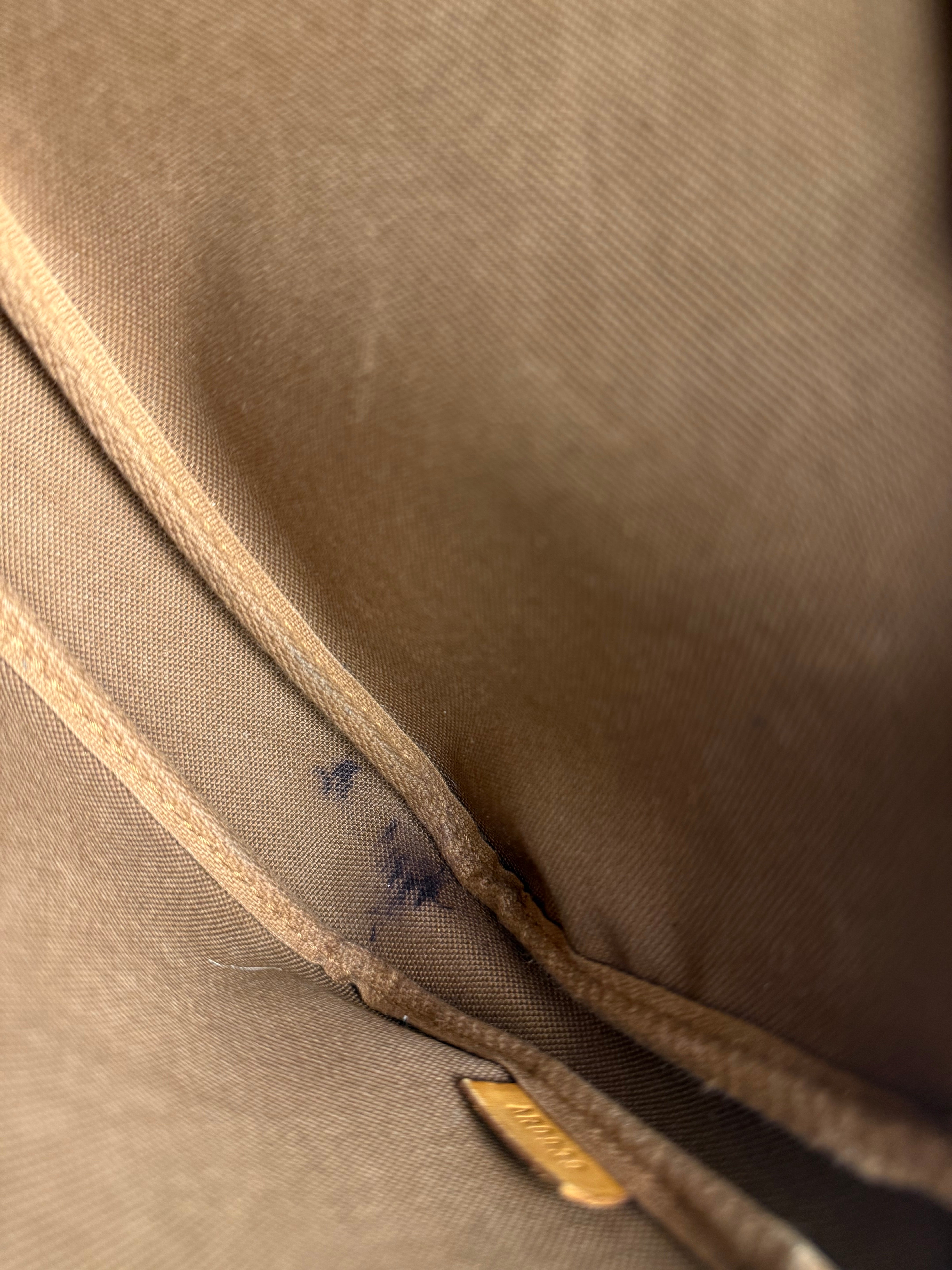 Louis Vuitton Monogram Pochette