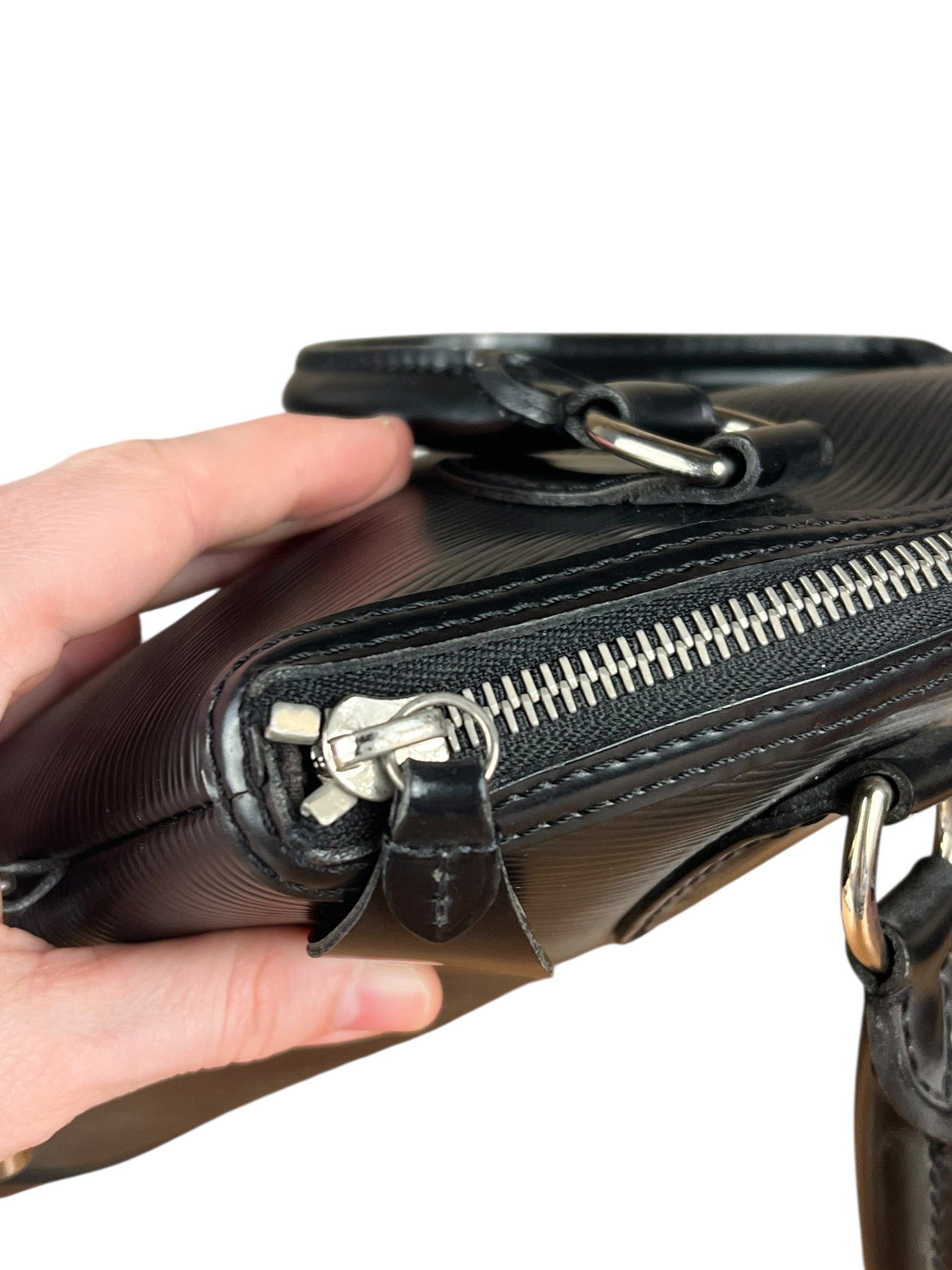 Louis Vuittonn Black Epi Lockit Handbag