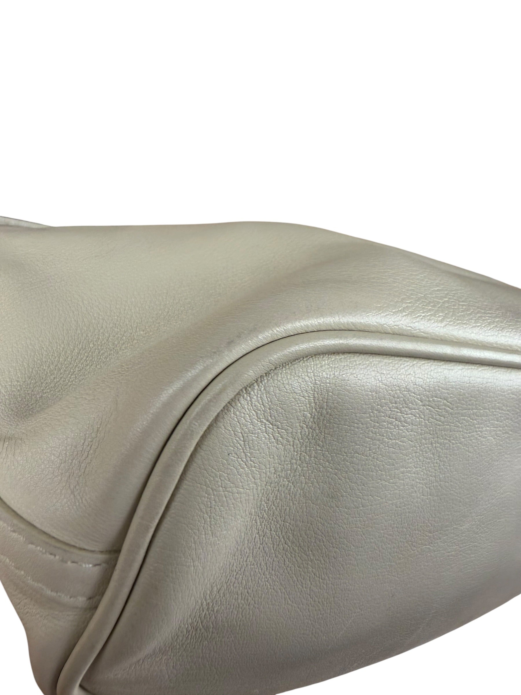 Gucci Off-White Leather Mini Hobo Pochette