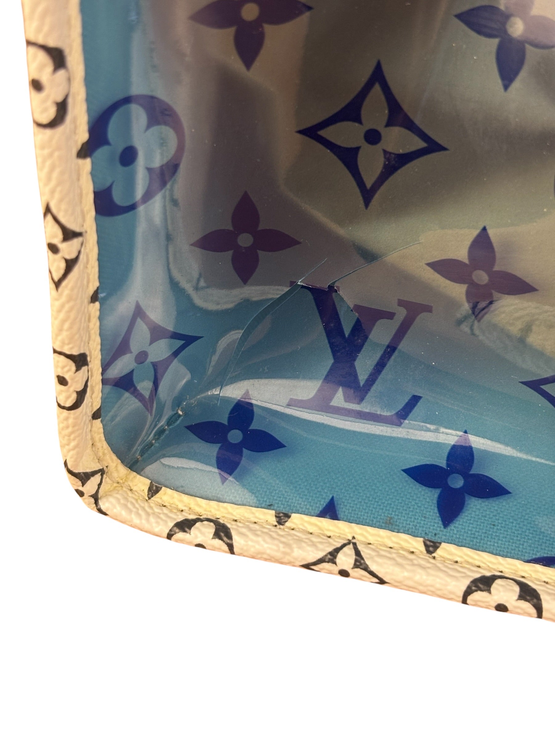 Louis Vuitton Monogram Giant Okinawa OnTheGo GM Tote
