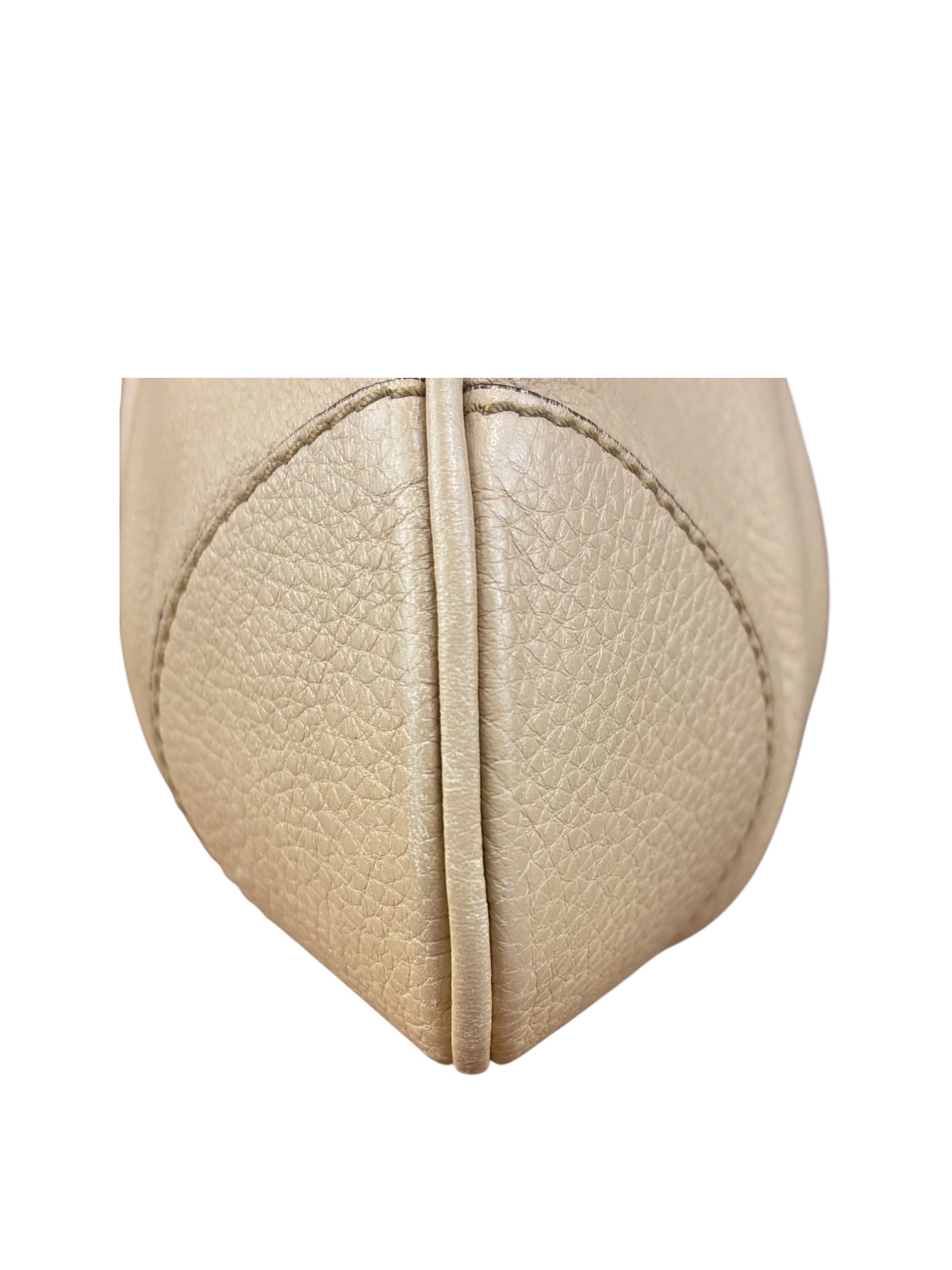 Salvatore Ferragamo Beige Gancini Buckle Shoulder Bag