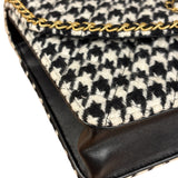 Chanel Houndstooth Tweed Heart Chain Flap Bag 2024