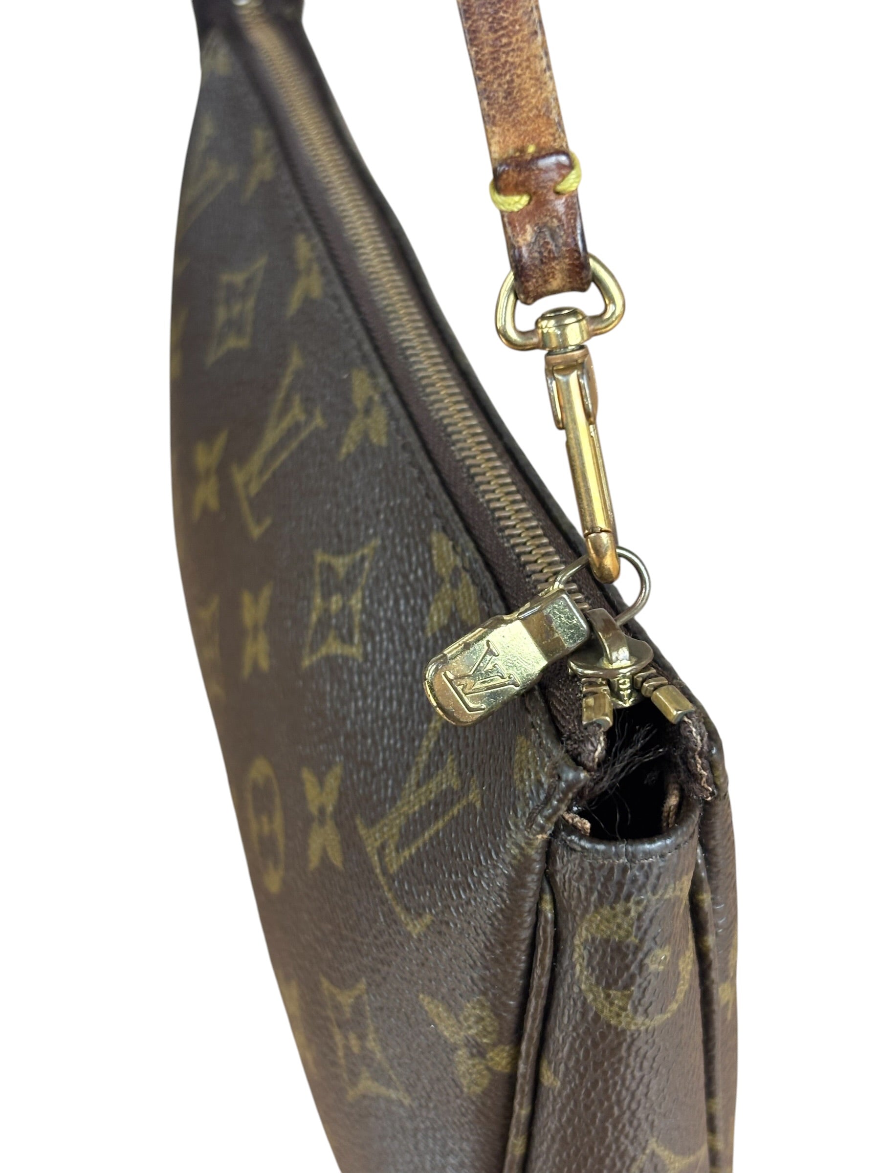 Louis Vuitton Monogram Pochette