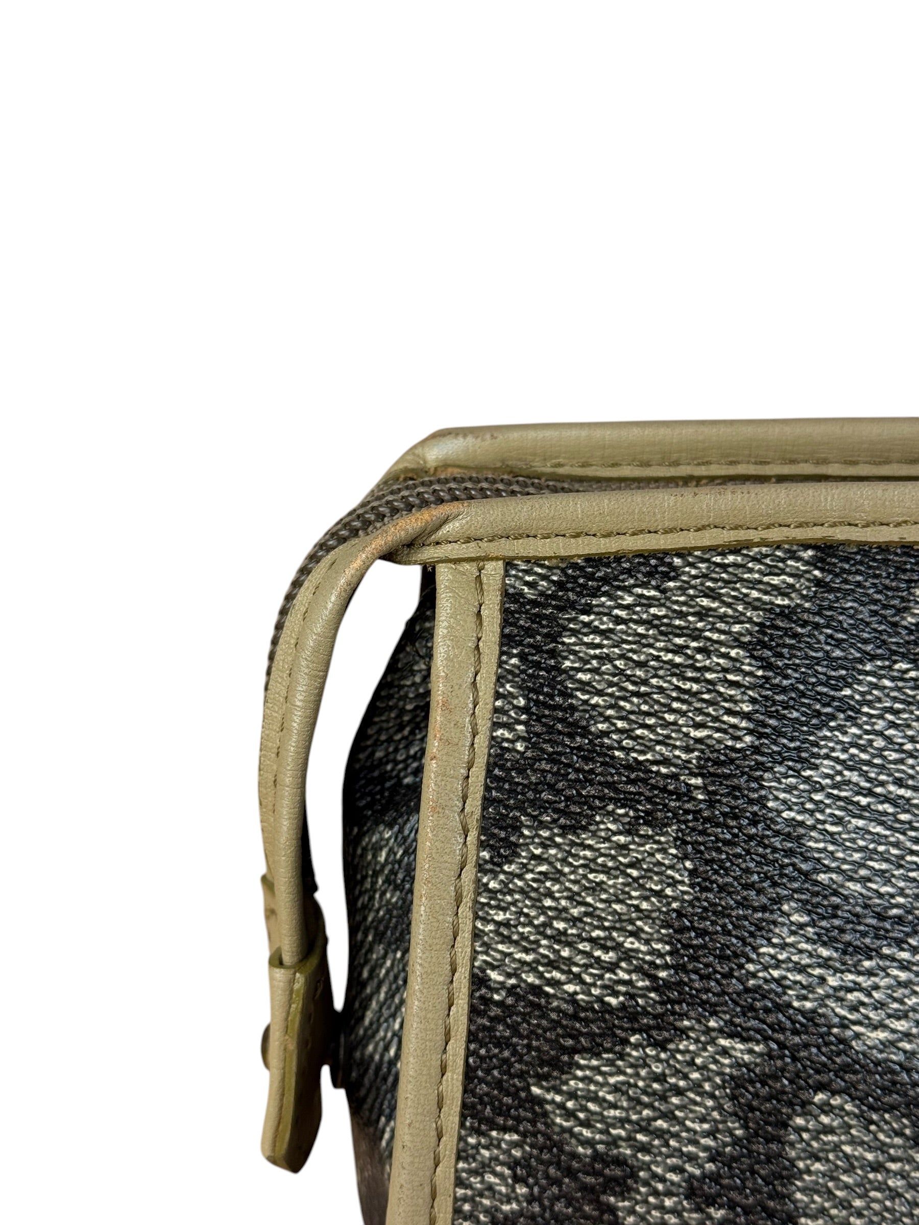 Yves Saint Lauren Vintage Gray Giraffe Printed Leather Clutch