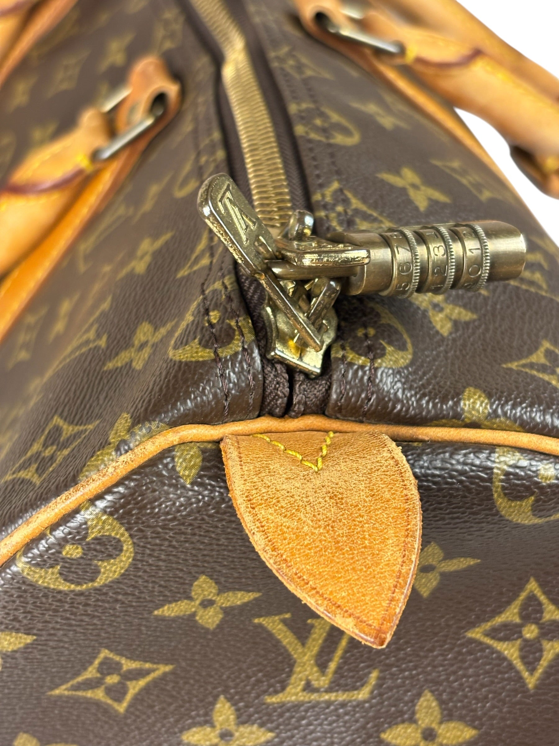 Louis Vuitton Monogram Keepall 50