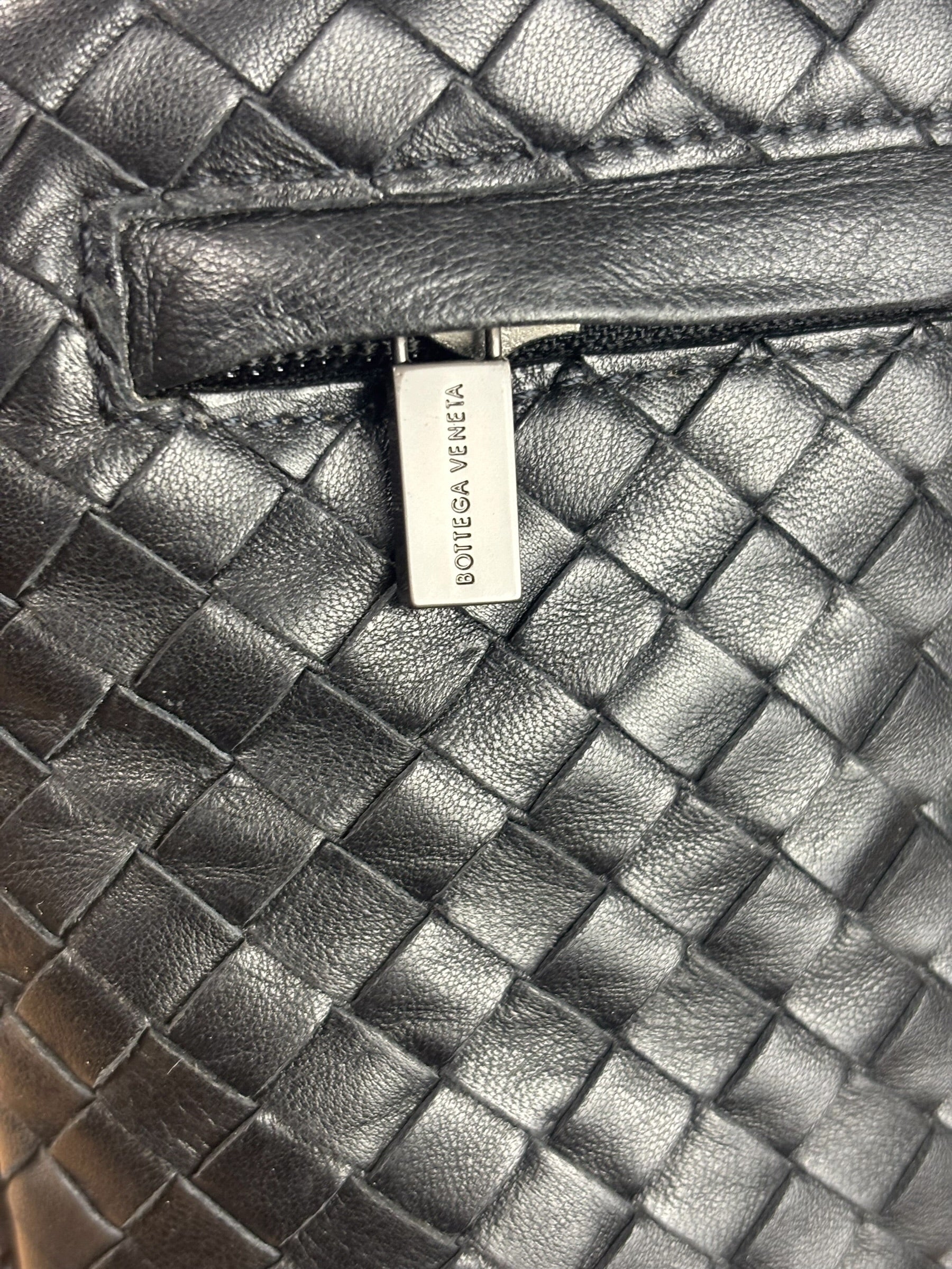 Bottega Veneta Black Intrecciato weave Shoulder bag