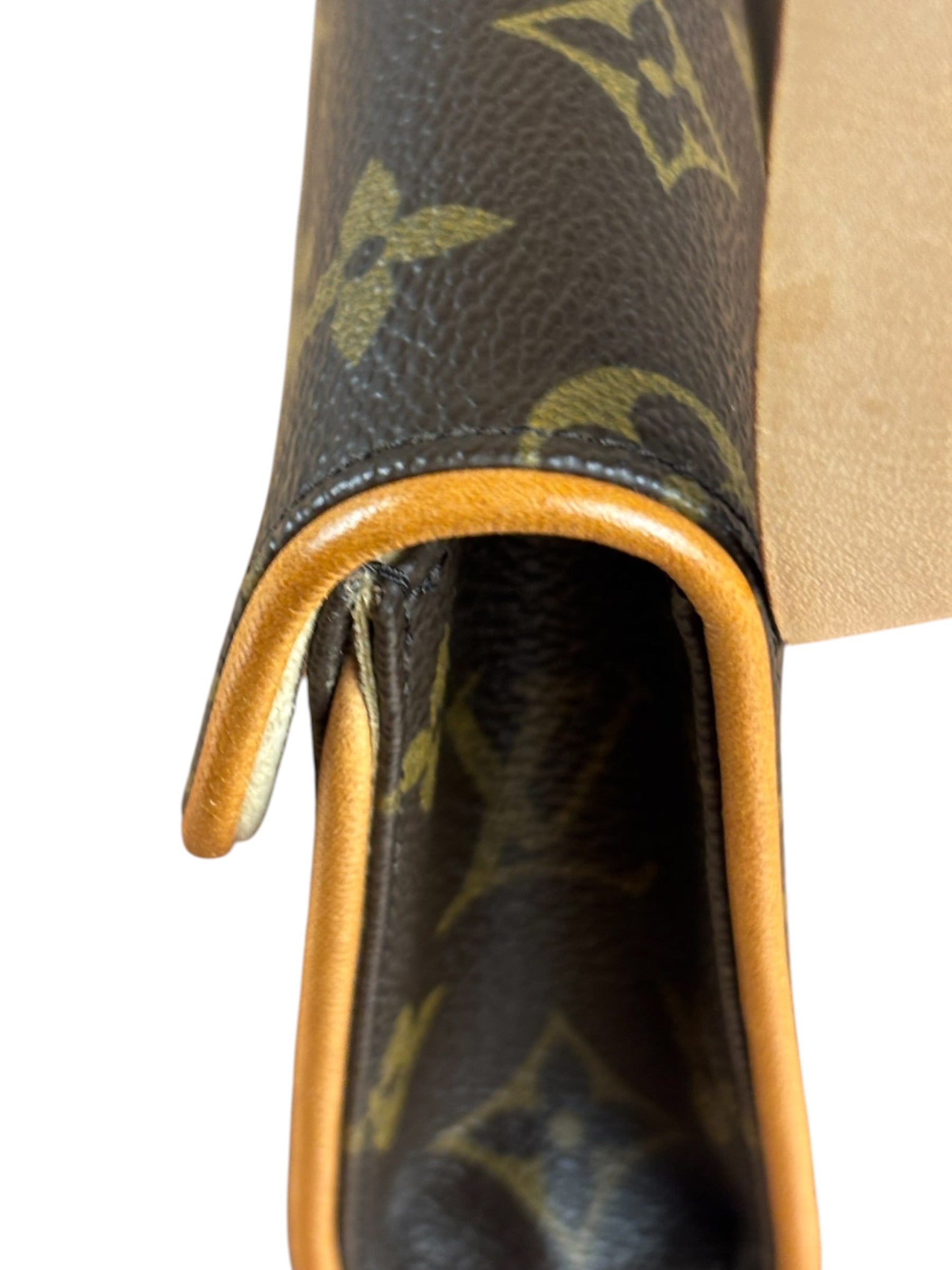 Louis Vuitton Vintage Monogram Floretine Belt Pochette