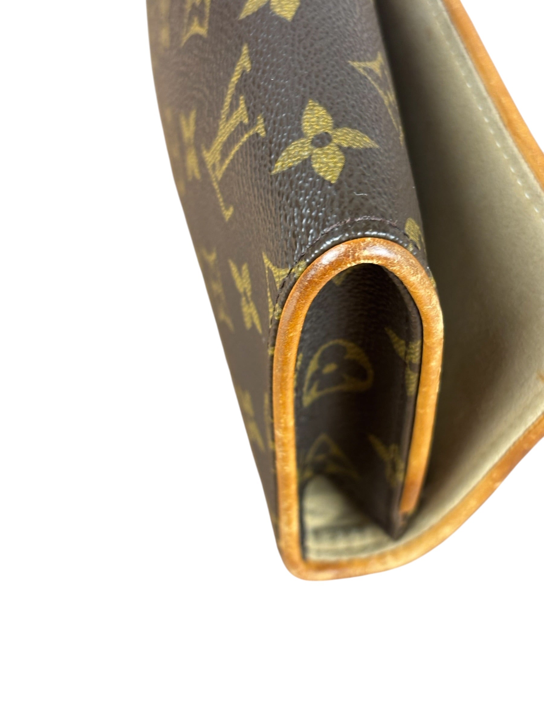 Louis Vuitton Monogram Pochette Twin GM
