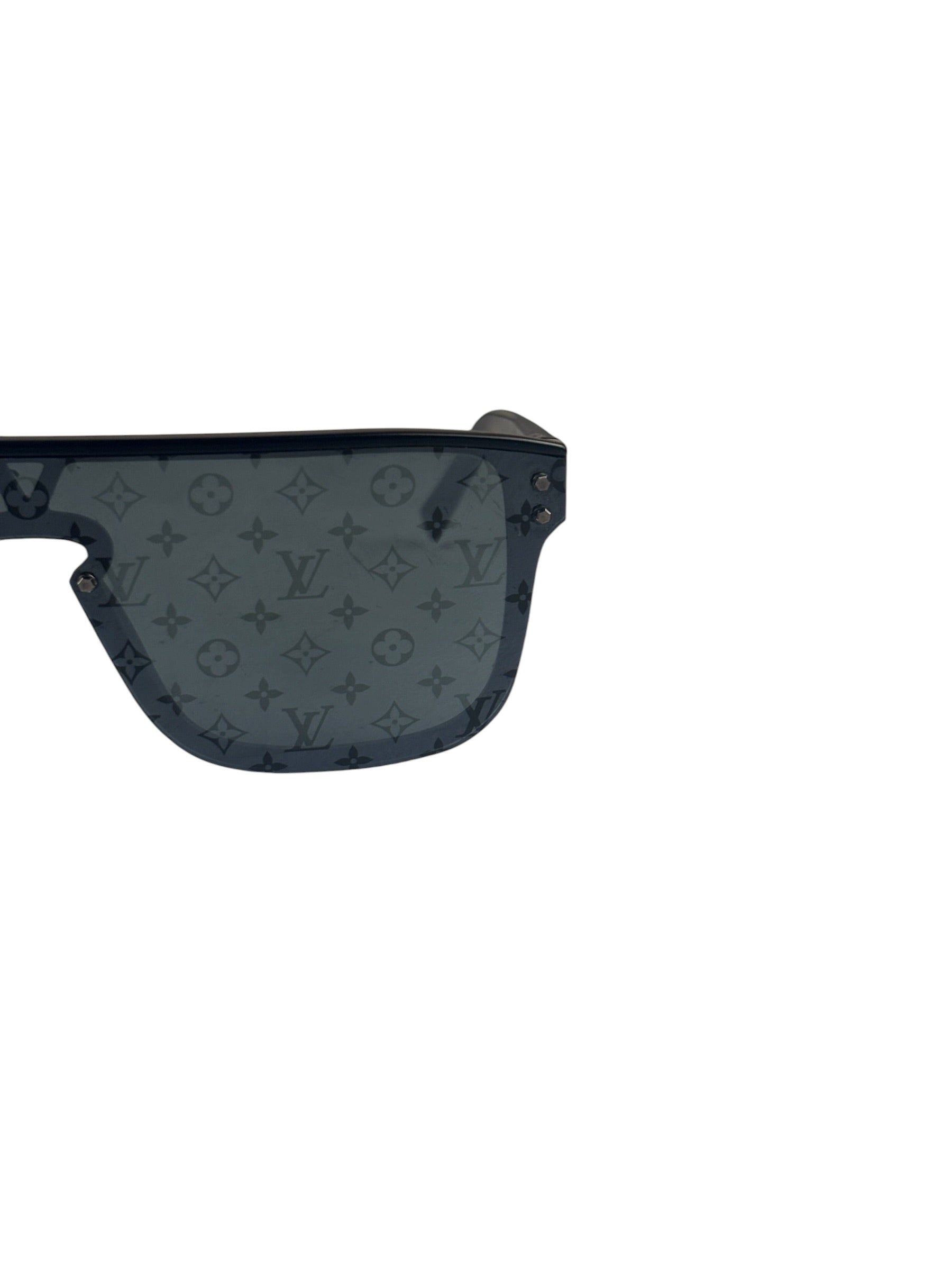 Louis Vuitton LV Waimea Monogram Sunglasses Black