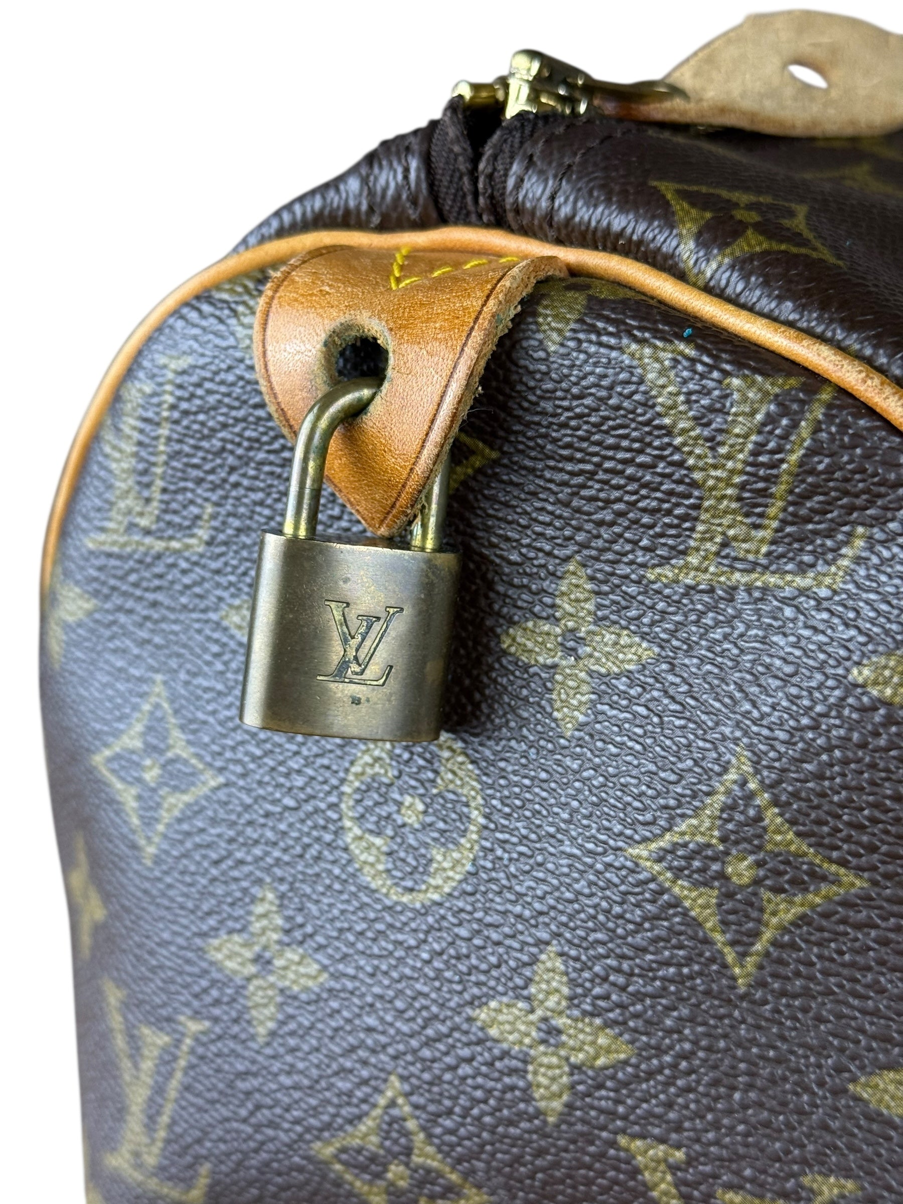 Louis Vuitton Monogram Speedy 40