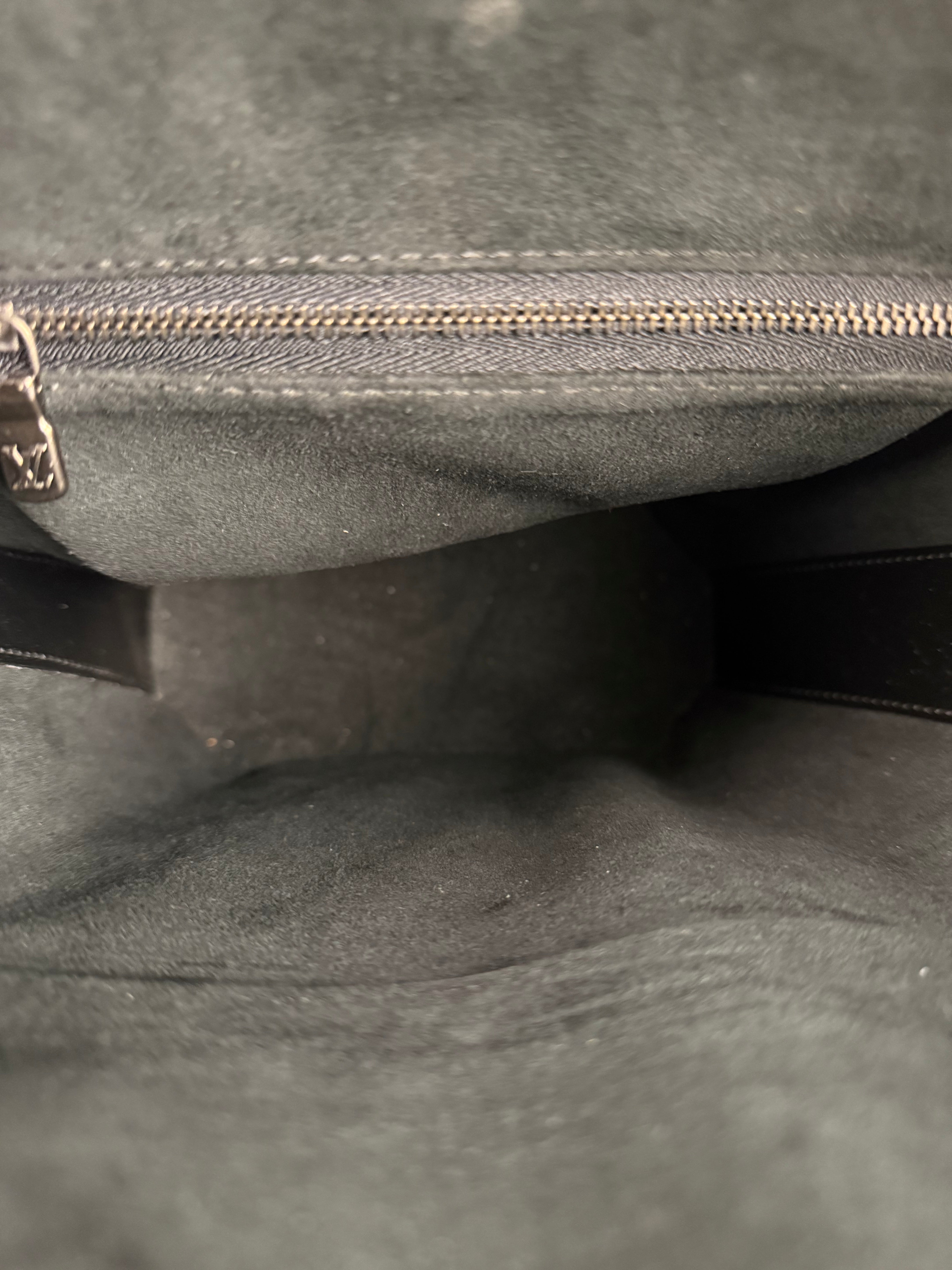 Yves Saint Laurent Black Epi Sac Seau Shoulder Bag