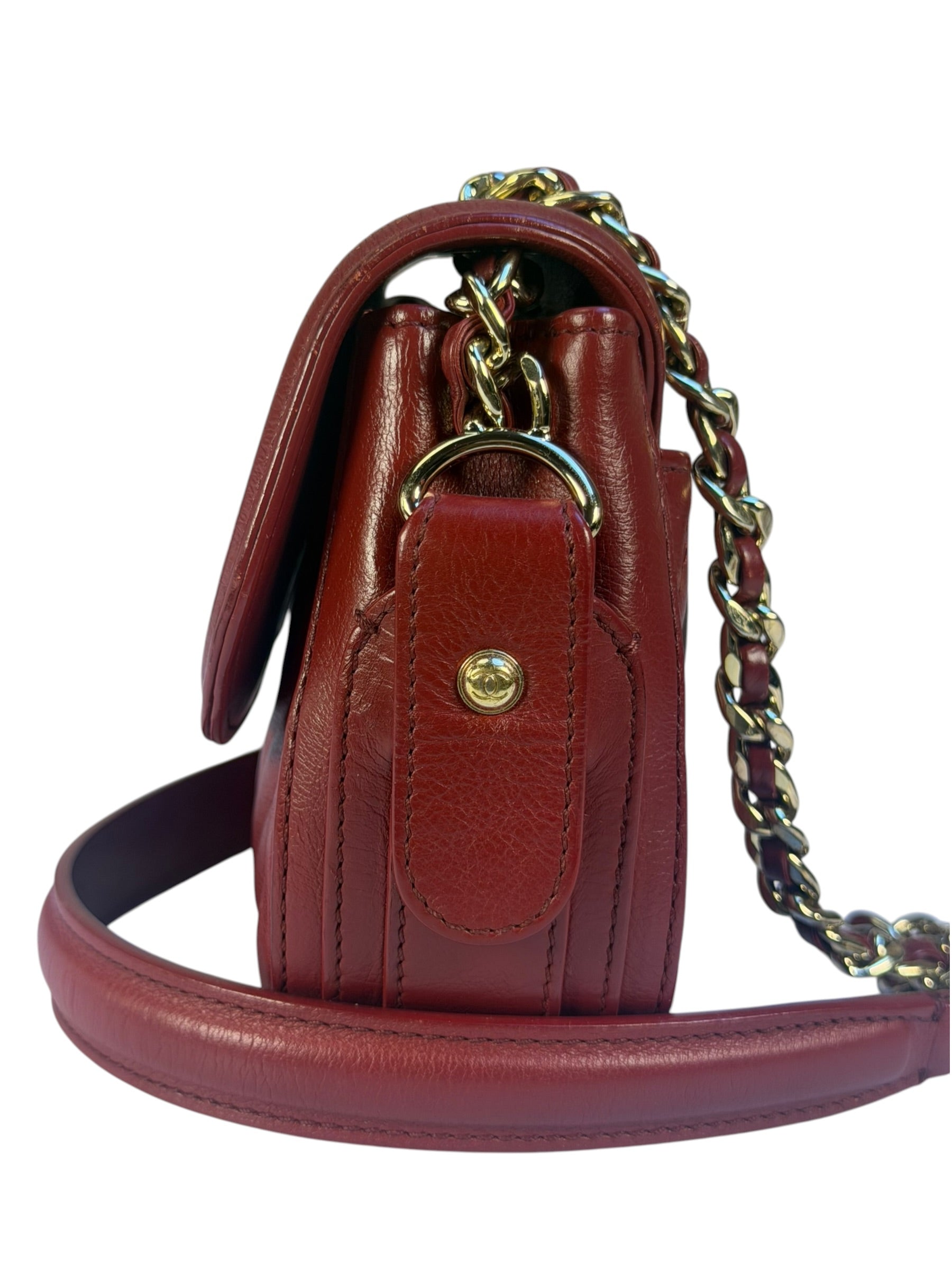 Chanel Burgundy Chevron-Quilted Leather Flap Crossbody 2018