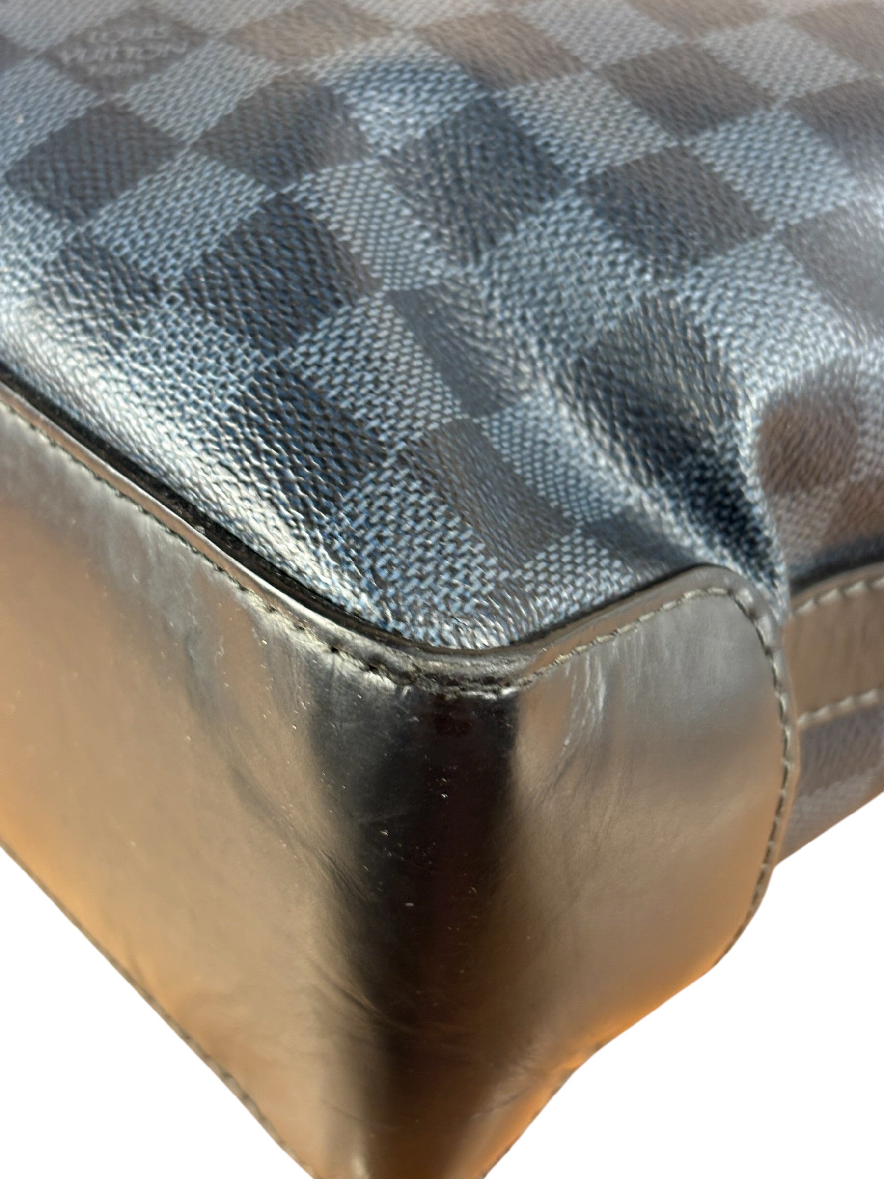 Louis Vuitton Damier Cobalt Greenwich Messenger Bag