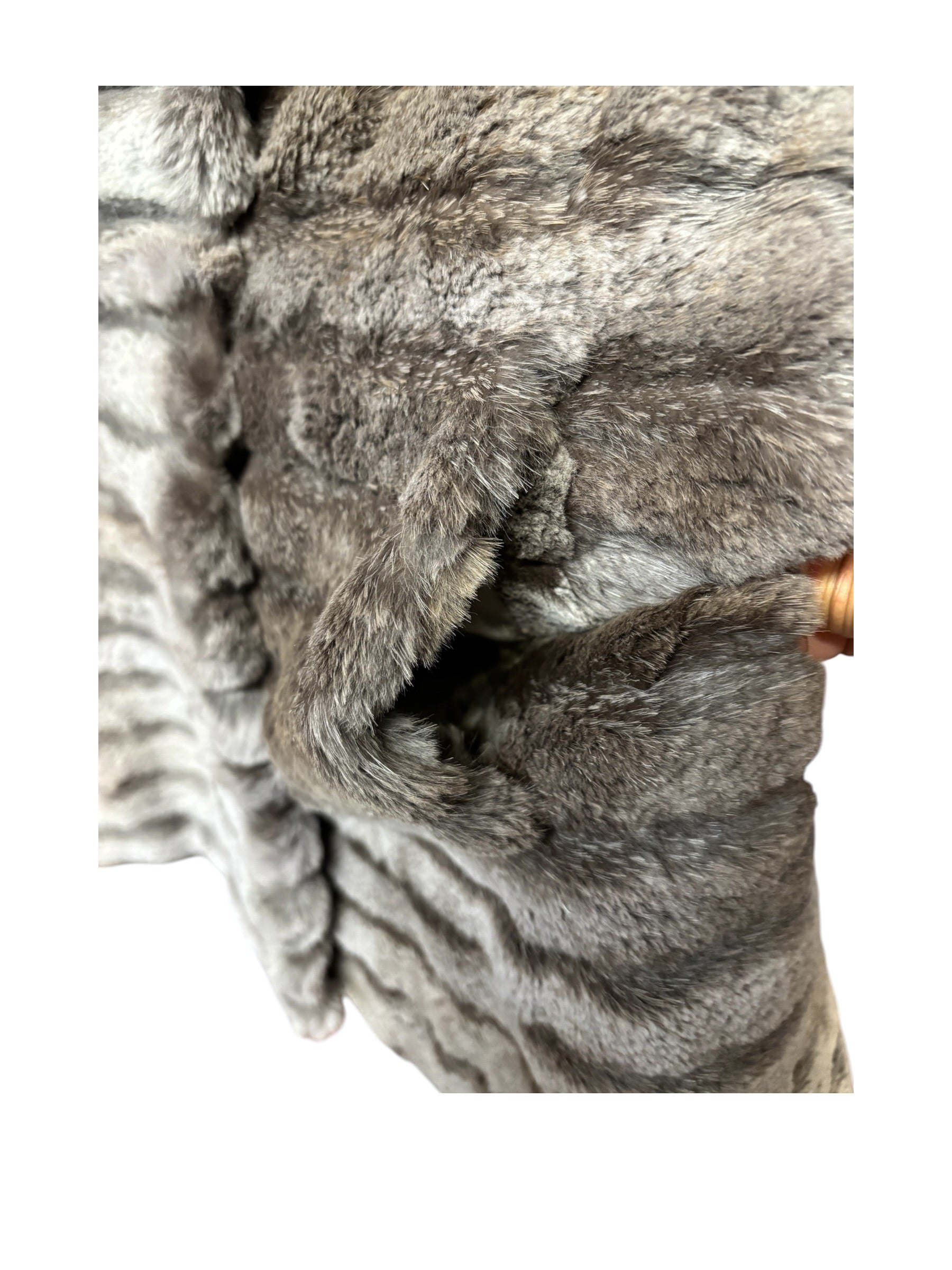 Gifu Mouhi Grey Rabbi Fur Coat
