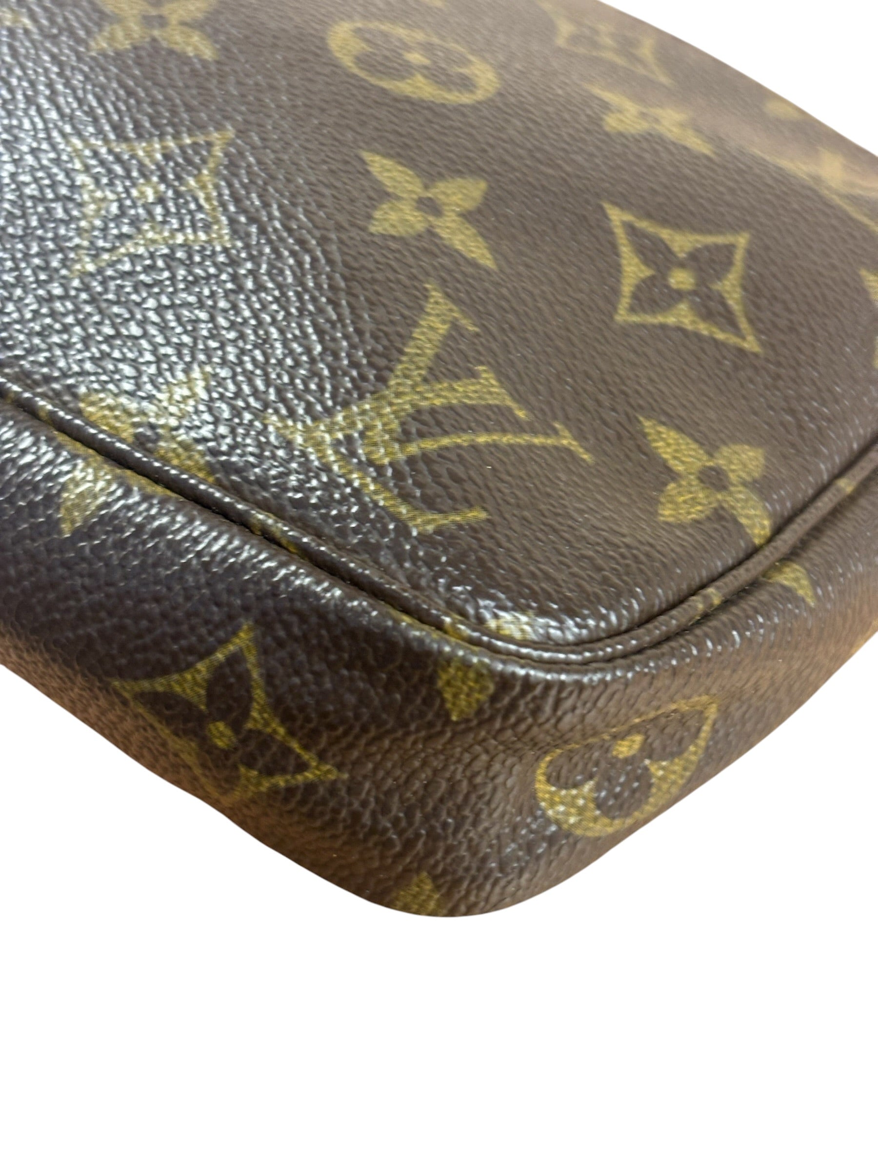 Louis Vuitton Vintage Monogram Pochette