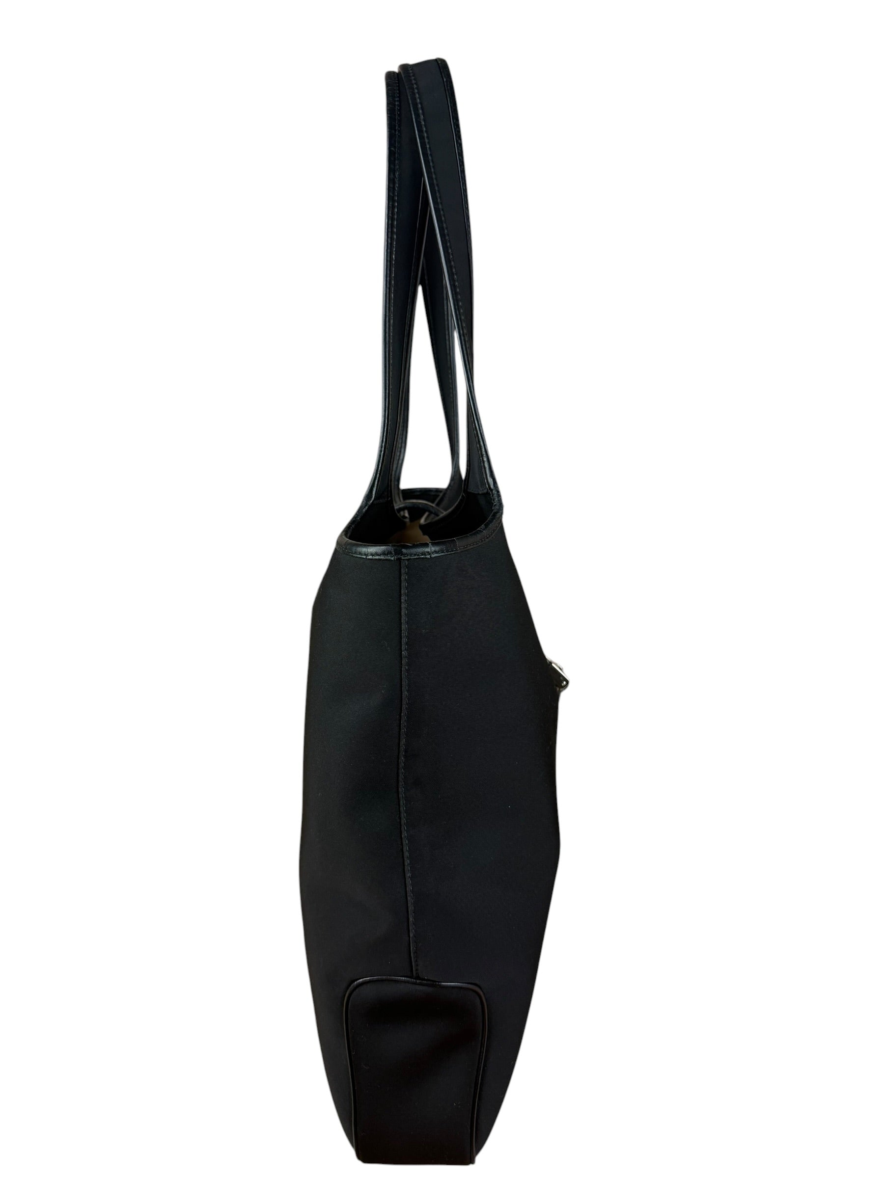 Ferragamo Vintage Black Leather Lined Shoulder Tote