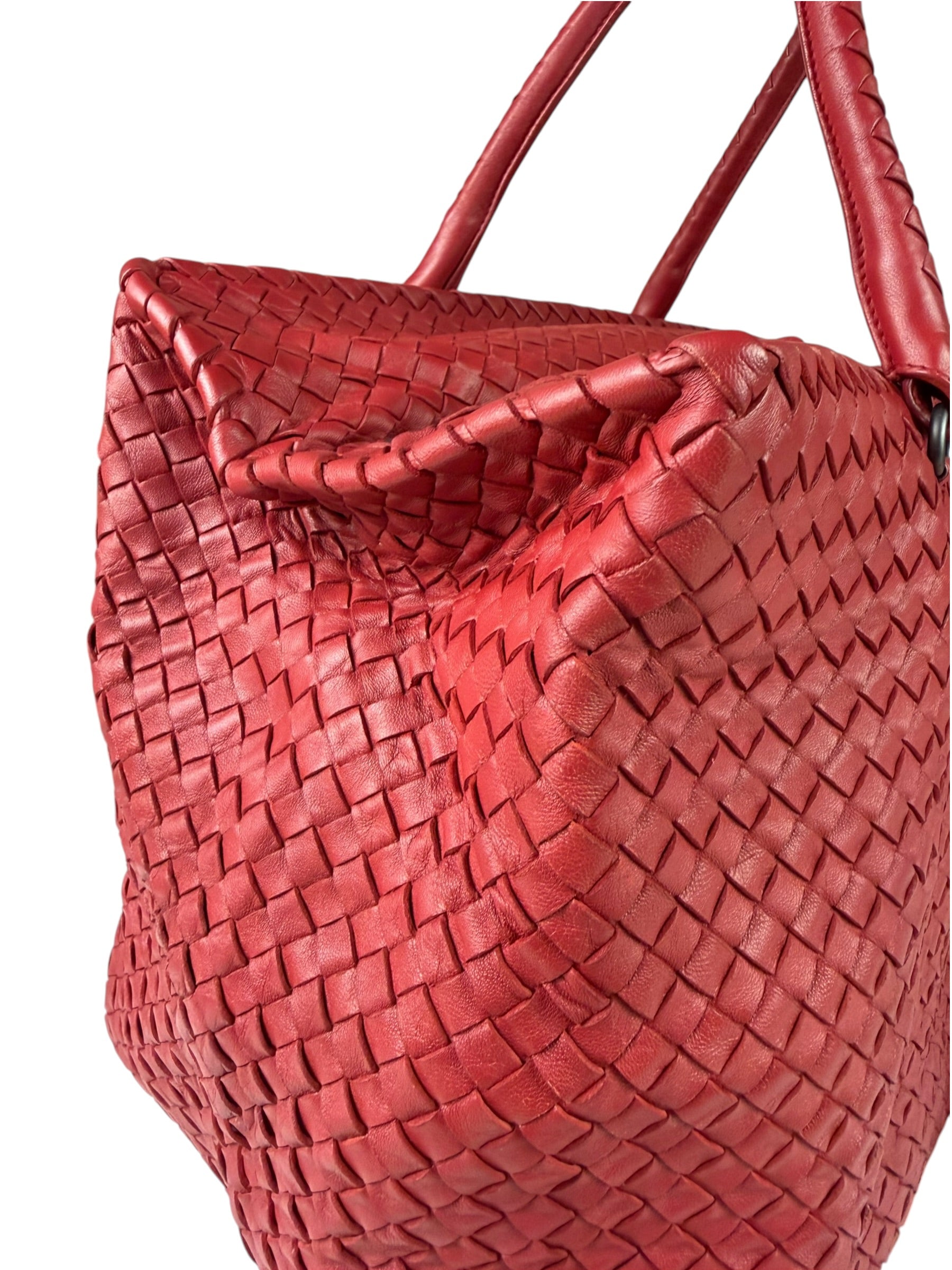 Bottega Veneta Red Intrecciato Montaigne Bag