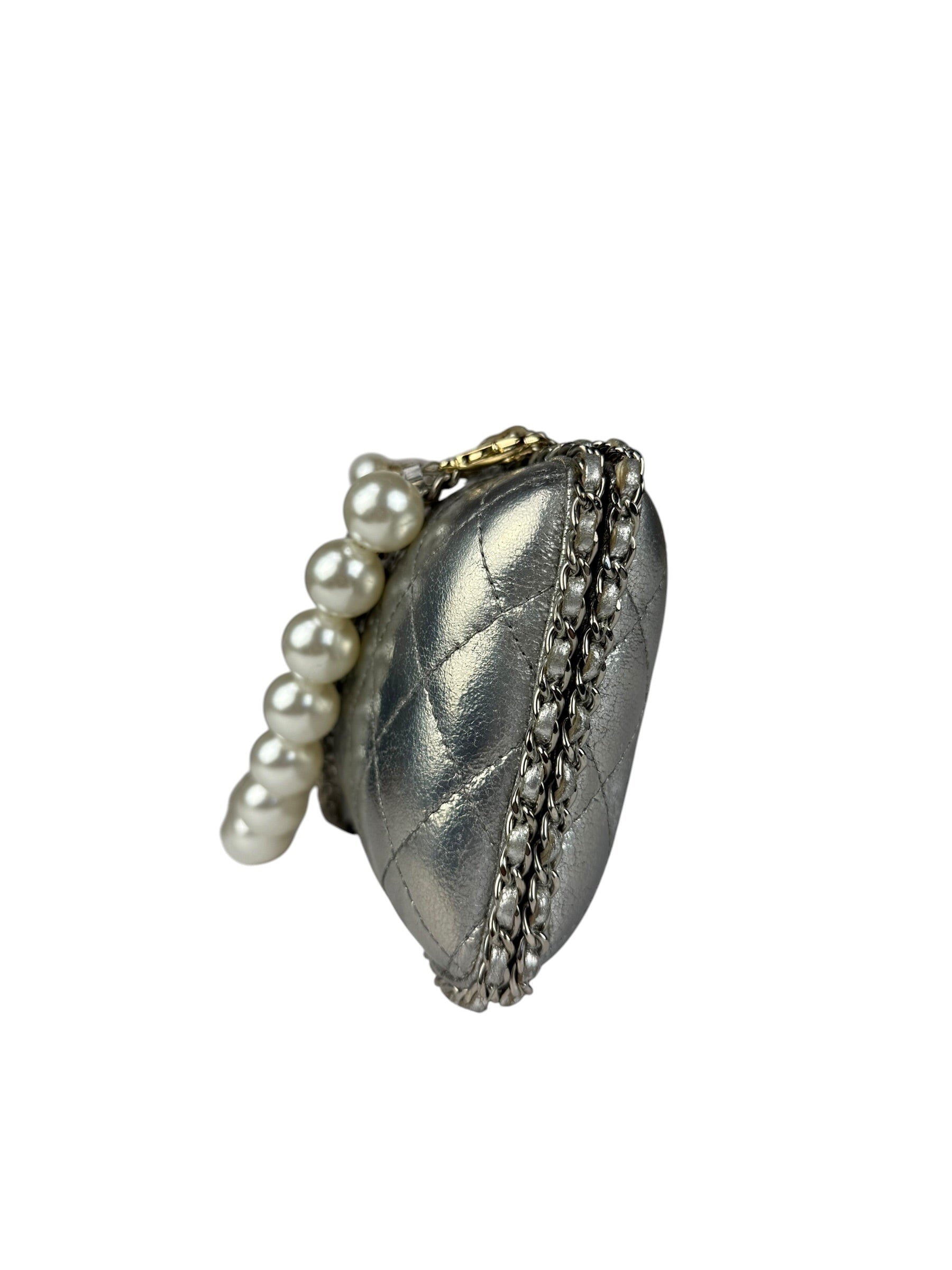Chanel Metallic Silver Quilted Chain Around Clutch Shoulder Bag 2011