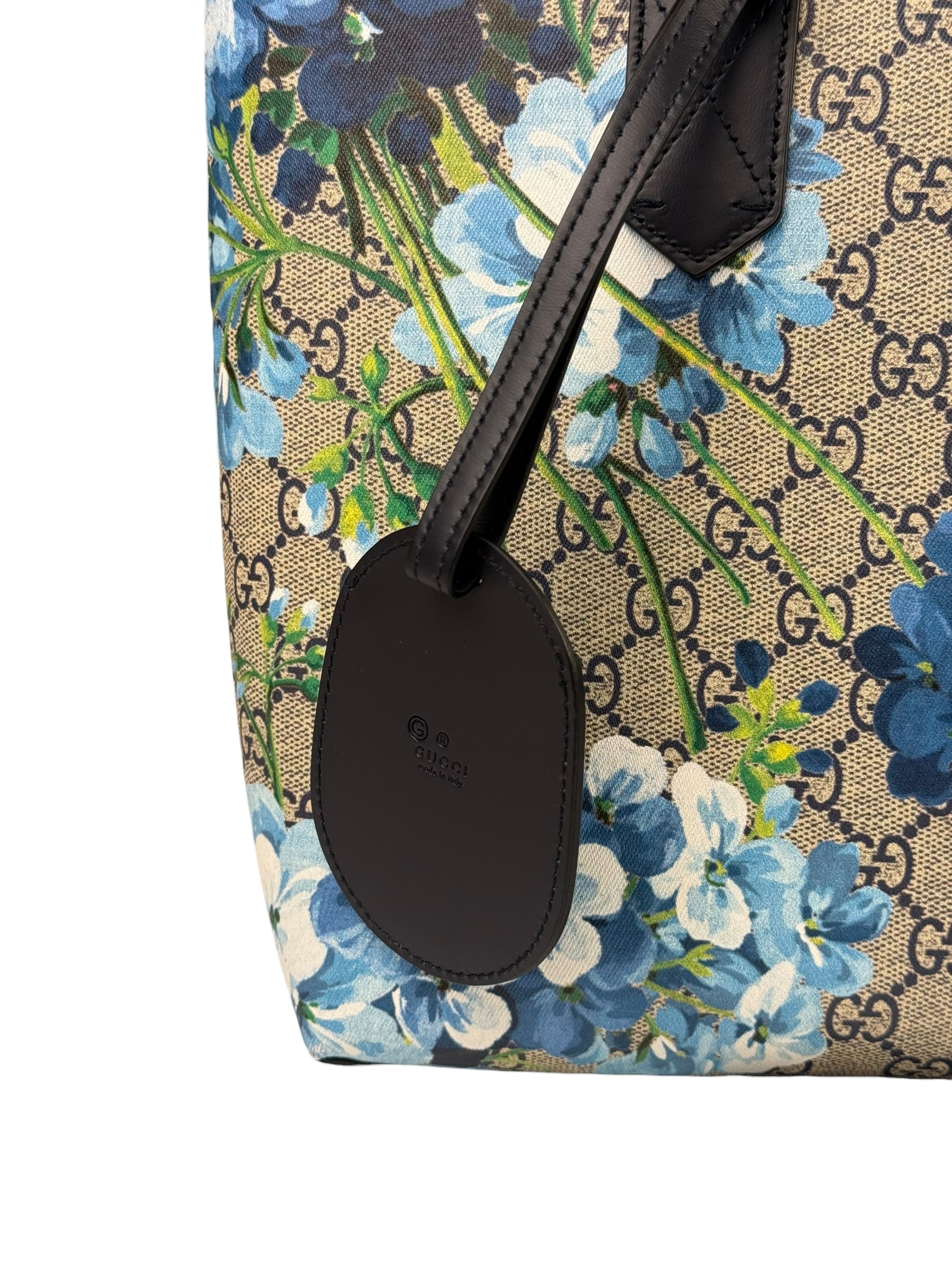 Gucci Blue/Beige GG Supreme Blooms Reversible Tote