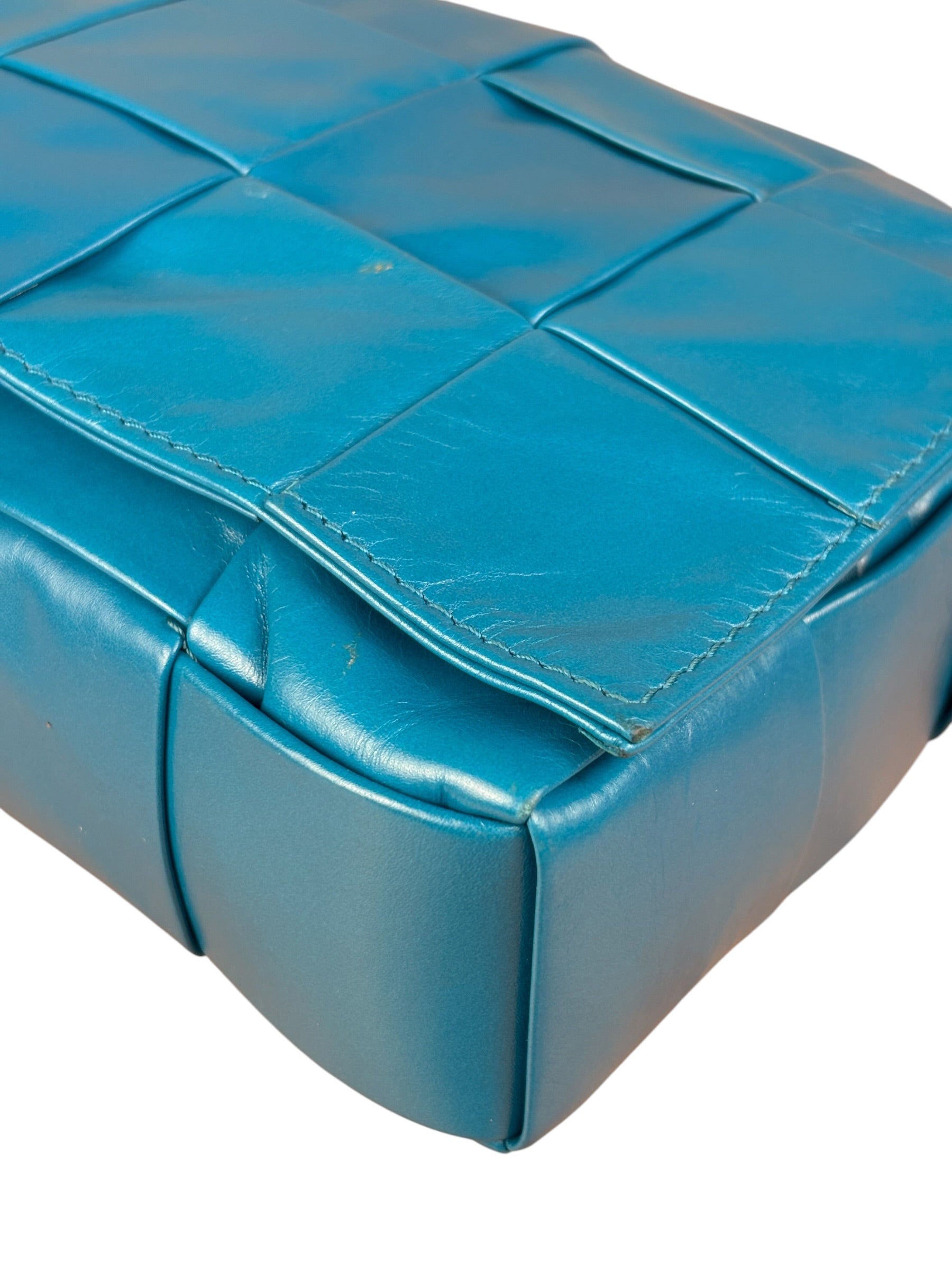 Bottega Veneta Cyan Leather Cassete Bag