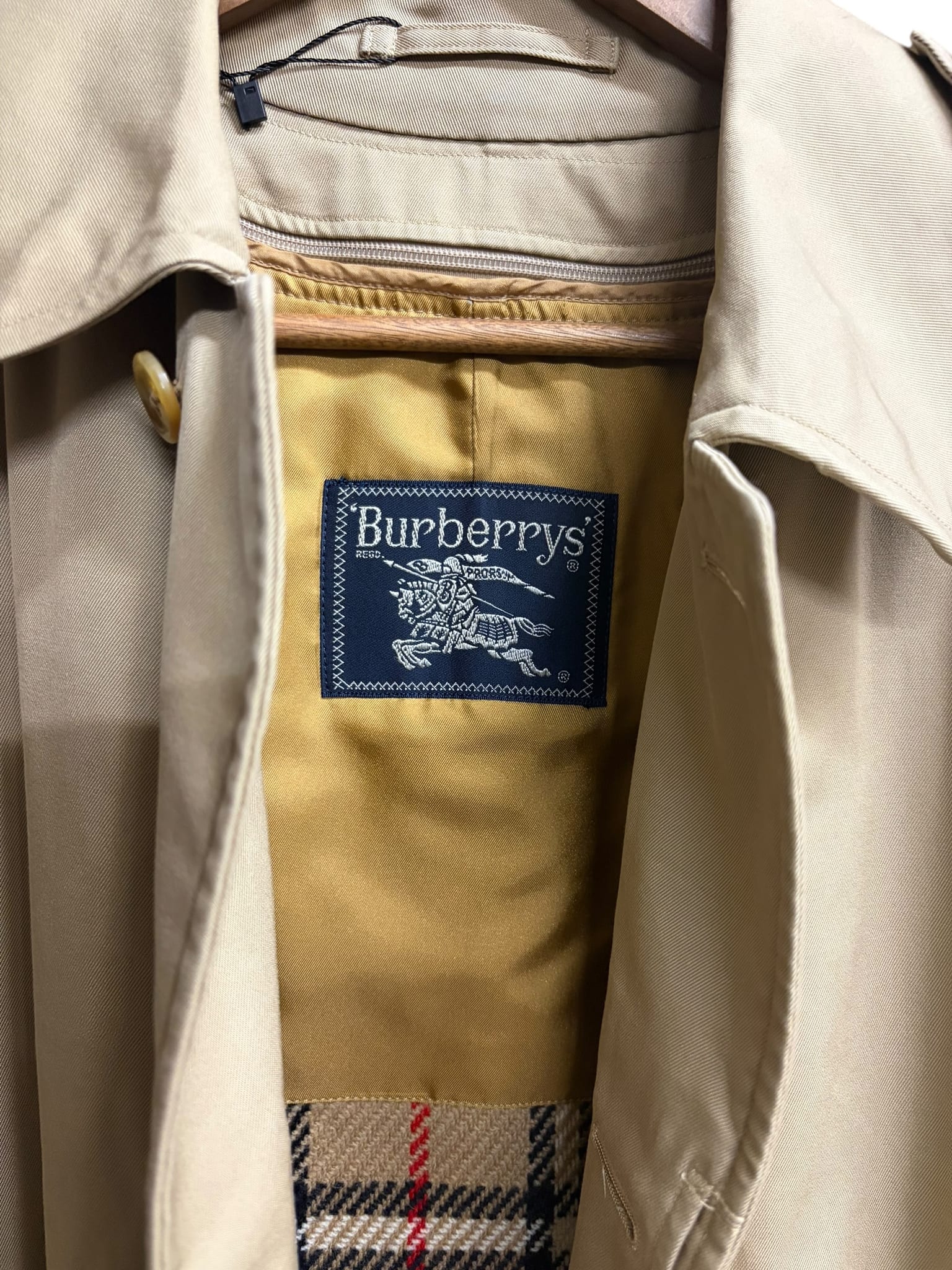 Burberry Khakhi Trench Coat