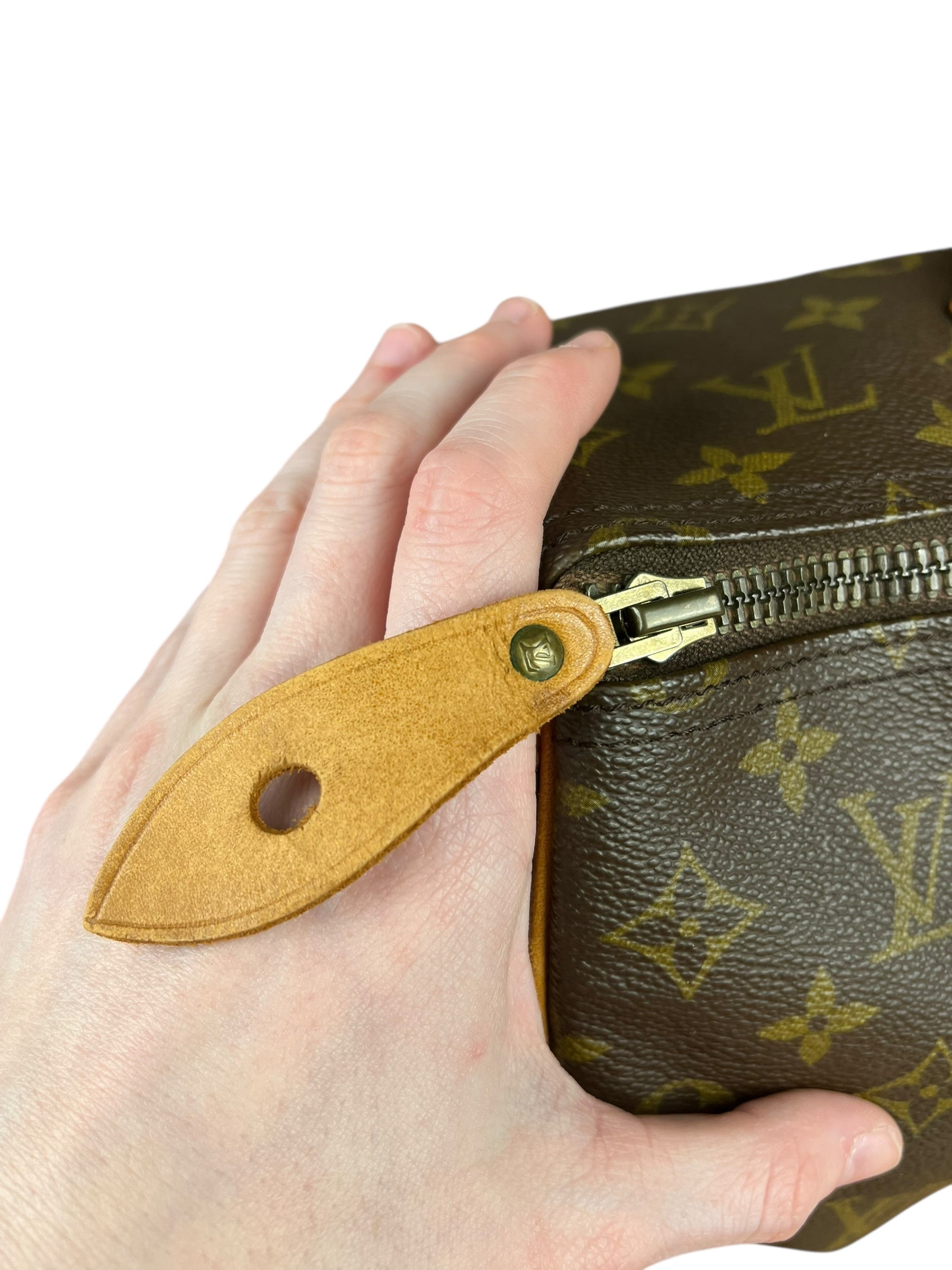 Louis Vuitton Monogram Speedy 35