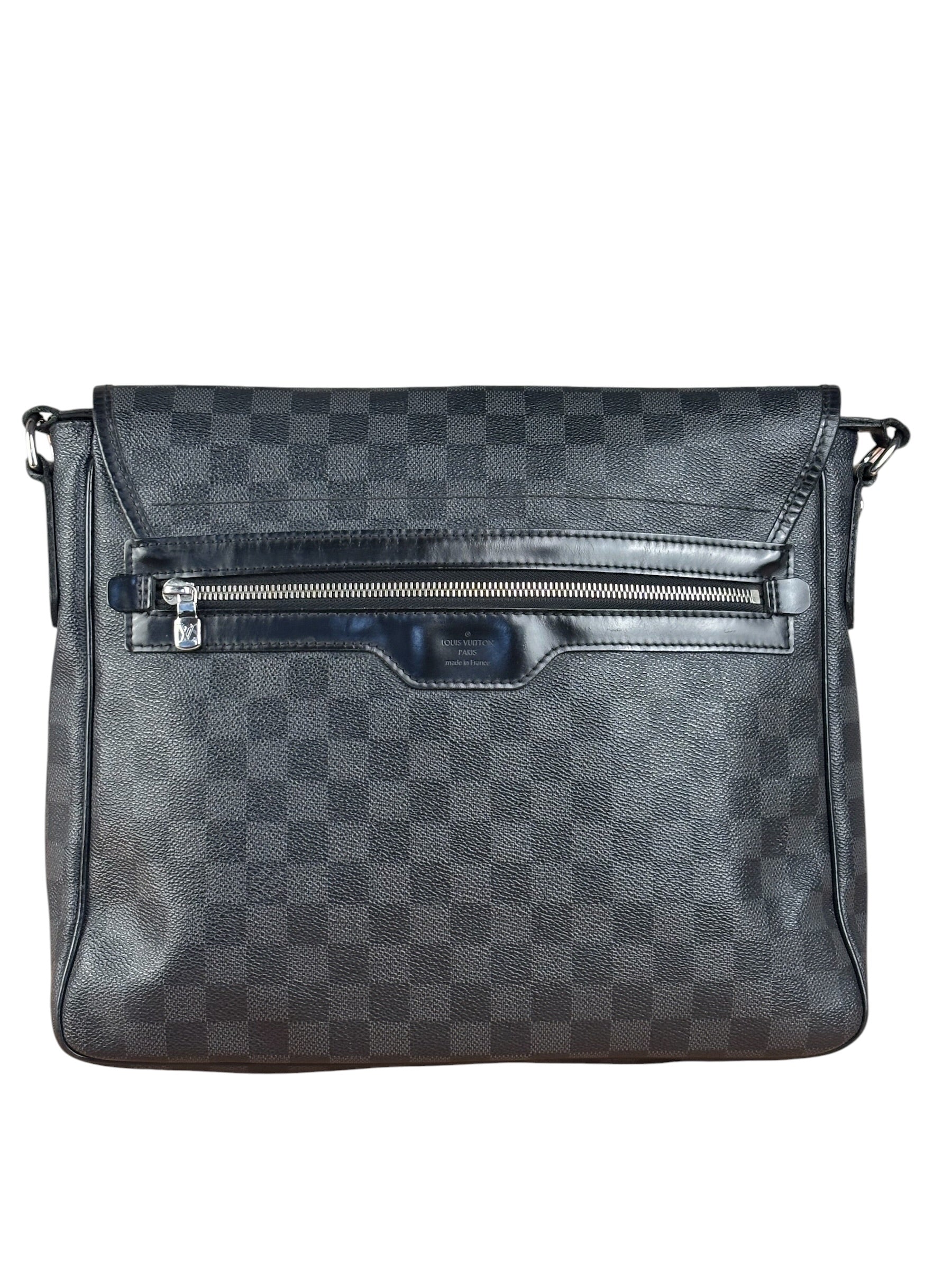 Louis Vuitton Damier Graphite Daniel Messenger Bag
