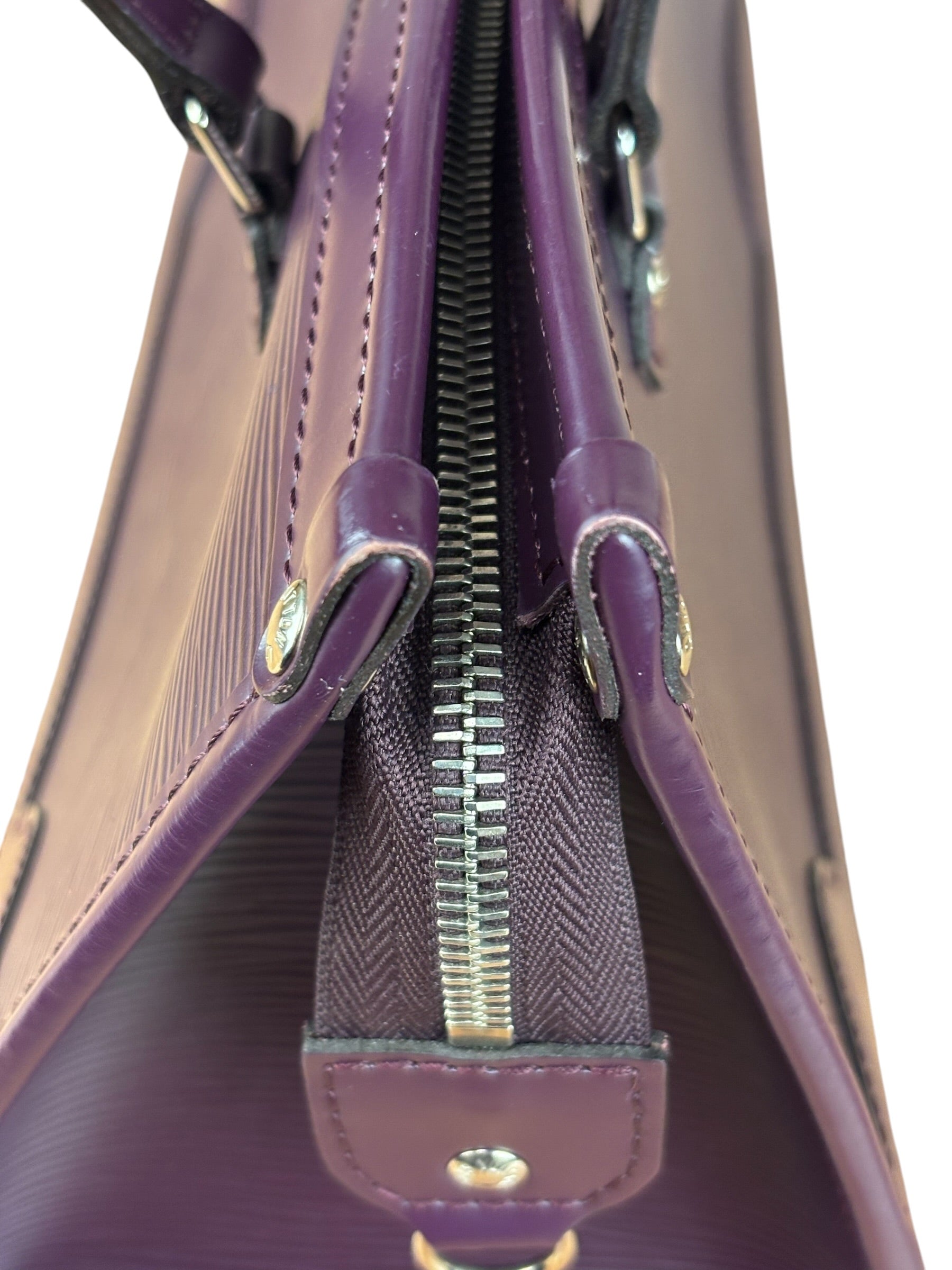 Louis Vuitton Purple Madeleine Epi Leather HandBag
