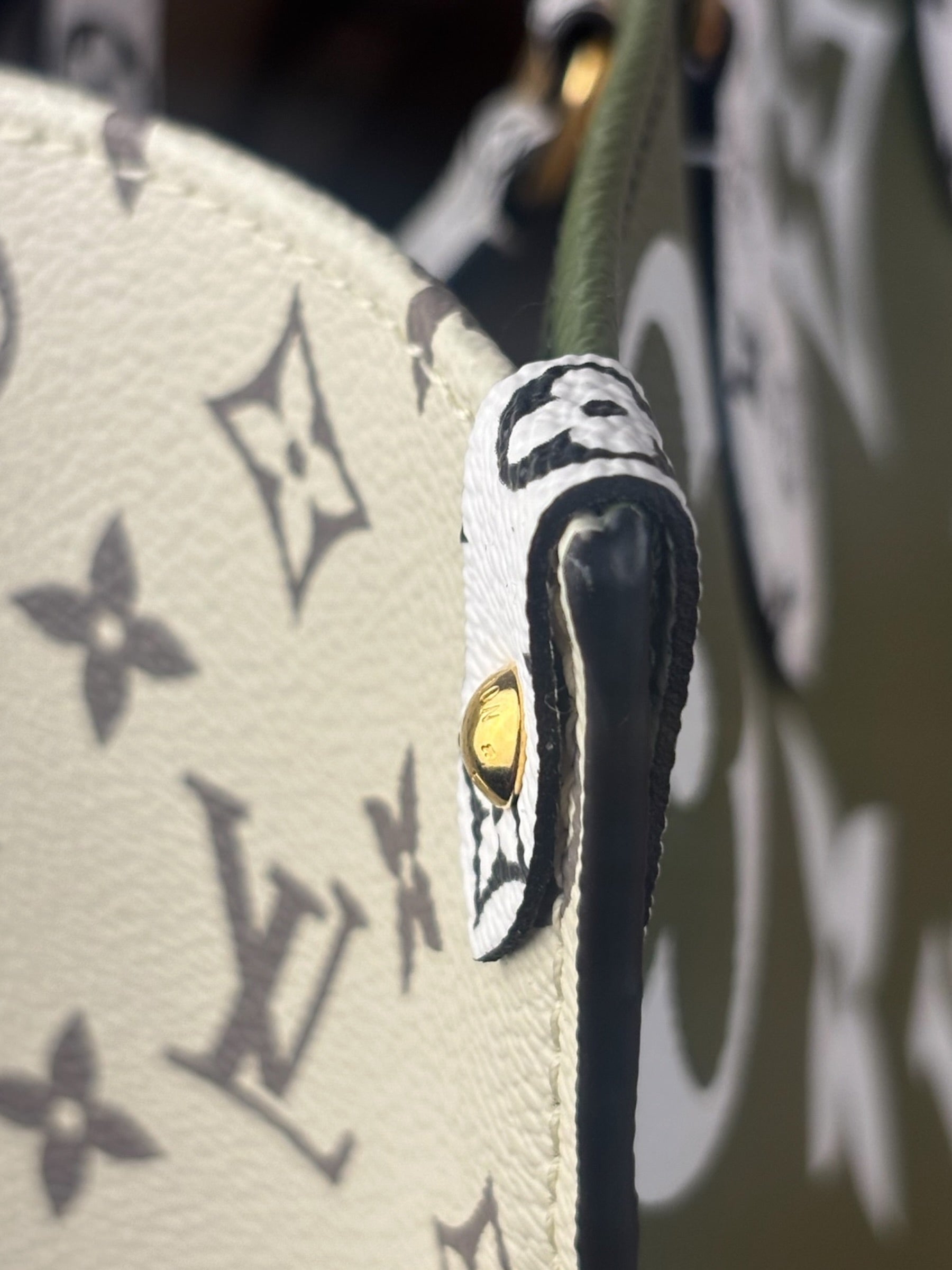 Louis Vuitton Khaki/Green OnTheGo GM Tote