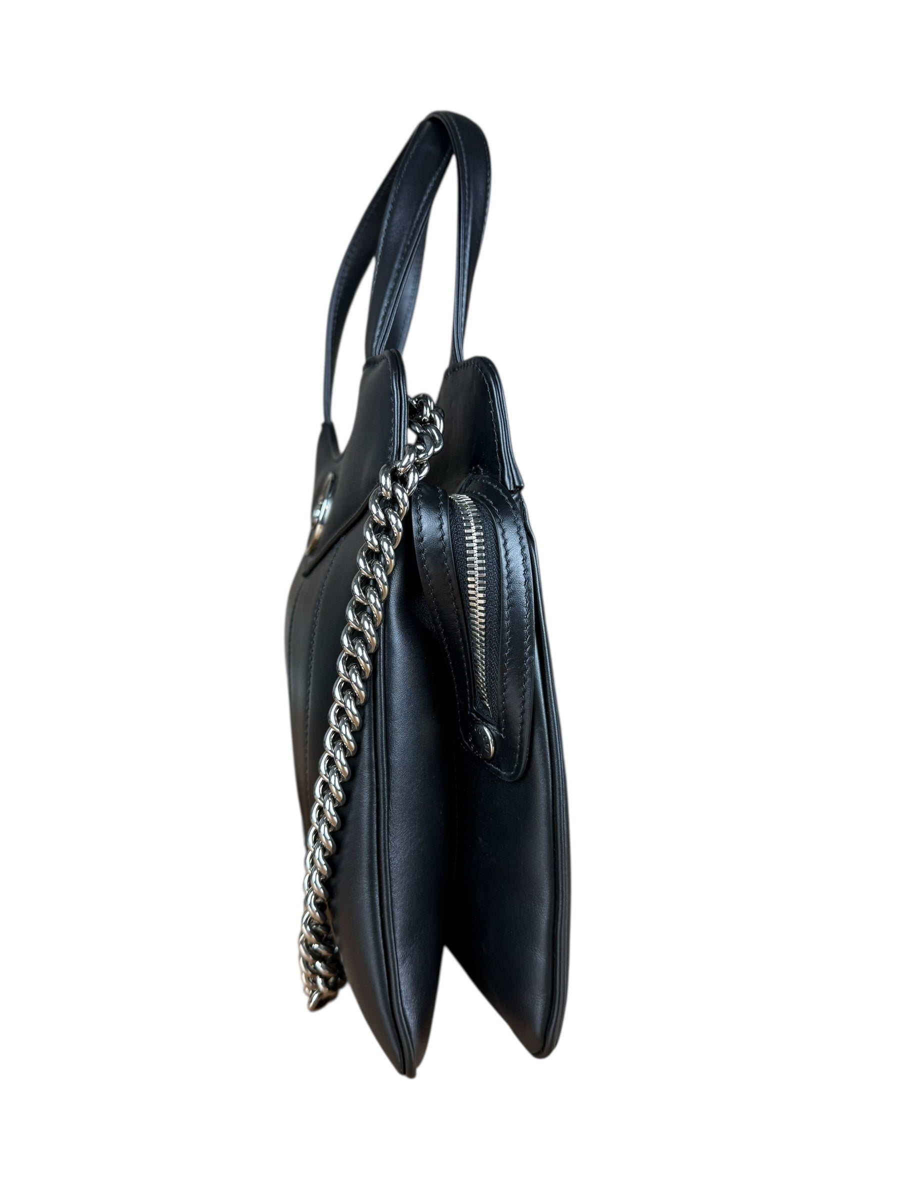 Gucci Petite GG Leather M Handbag