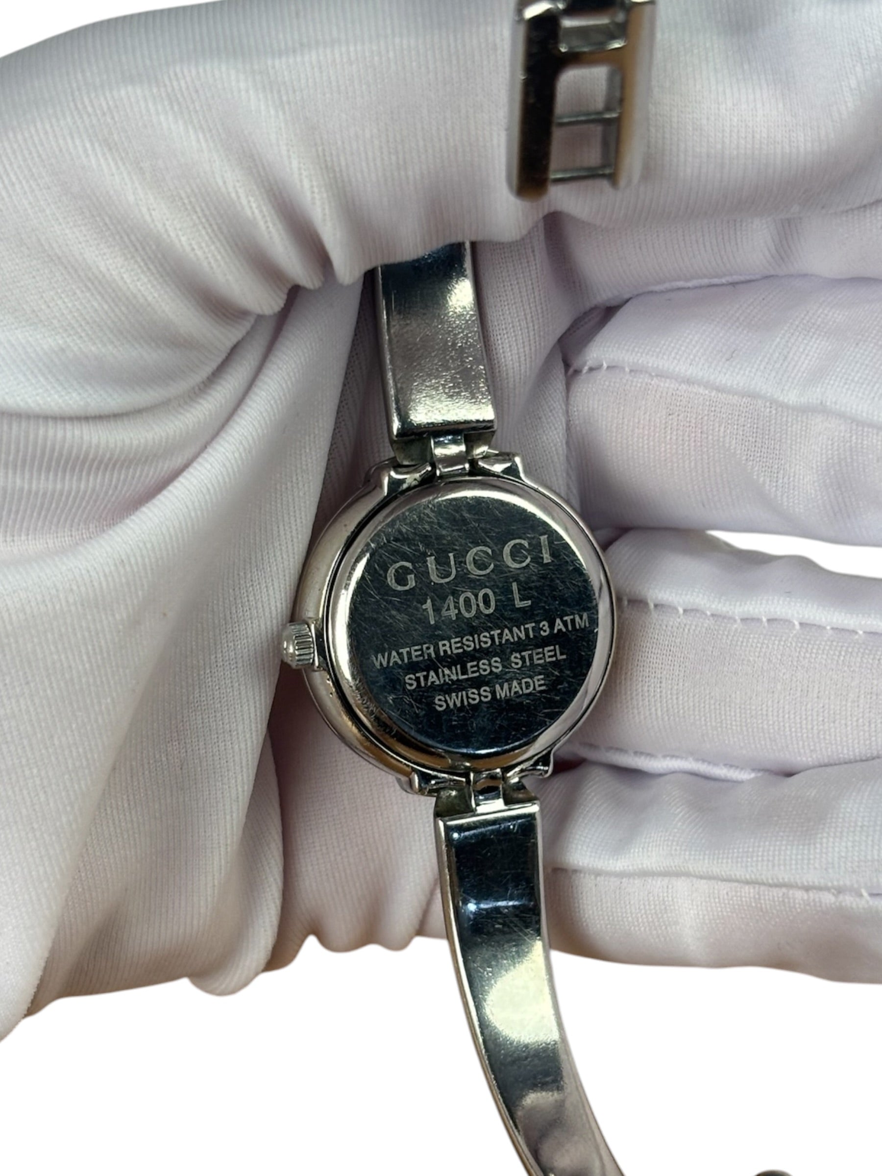 Gucci 1400L Black Dial Bangle Band