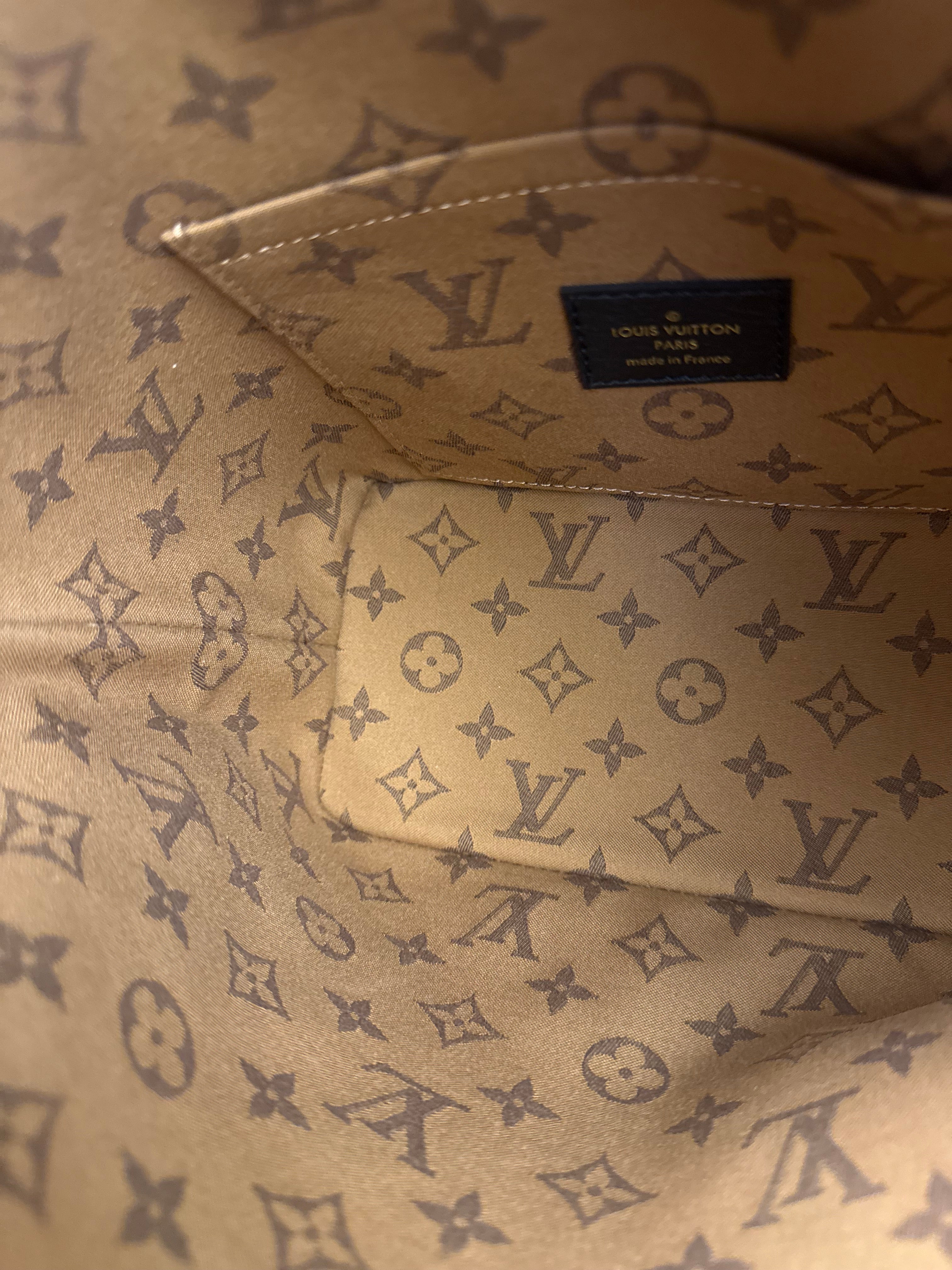 Louis Vuitton Black Leather Cruiser Handbag
