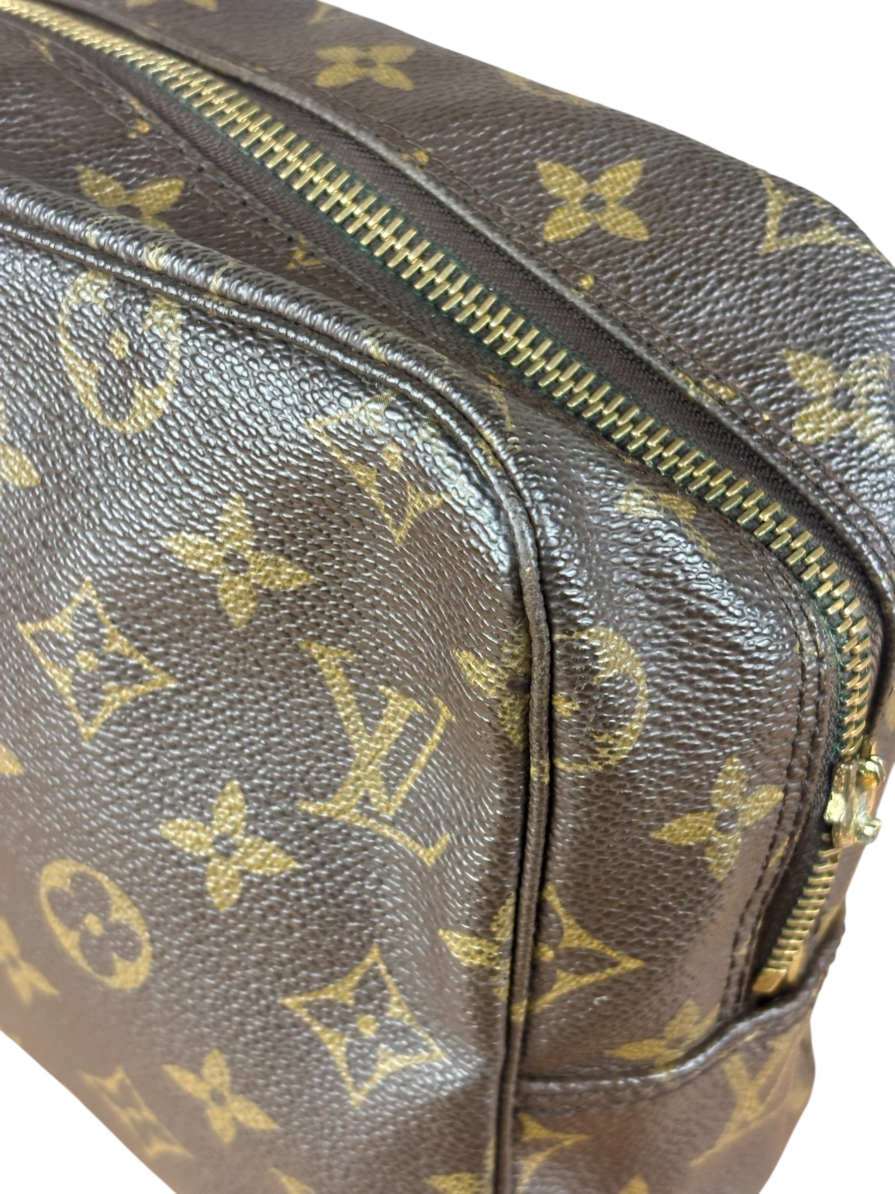 Louis Vuitton Canvas Monogram Trousse Toilette Cosmetic Poch 28