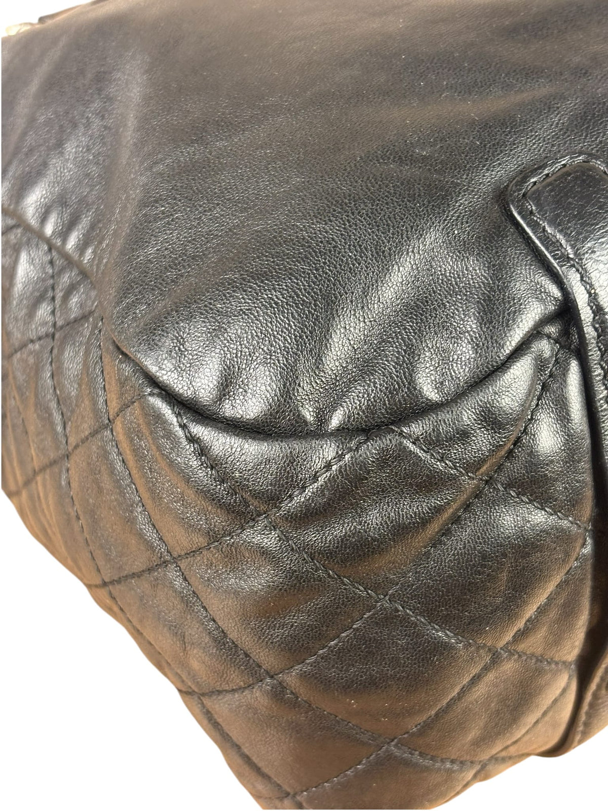 Chanel Black Quilted Leather Medium 2.55 Reissue Tote 2008