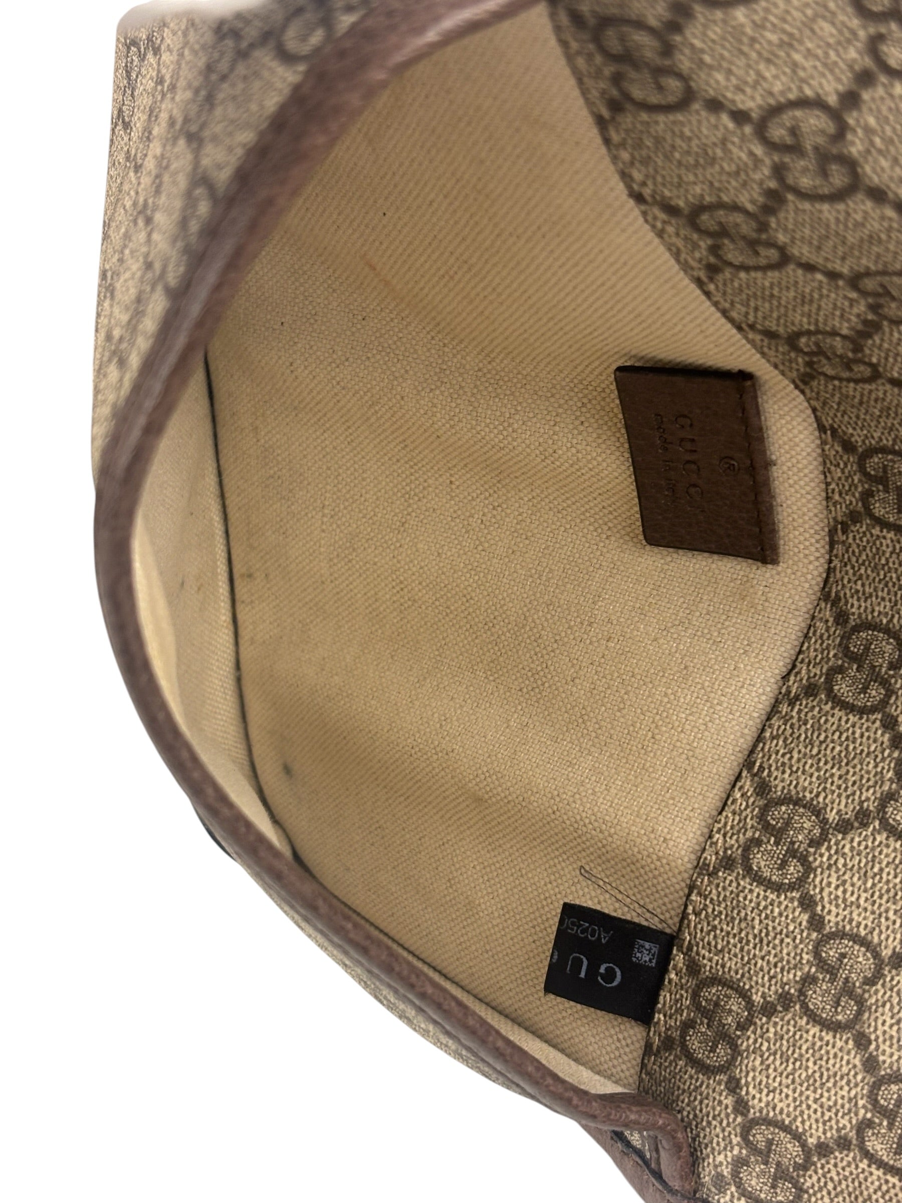 Gucci Beige GG Supreme Belt Bag